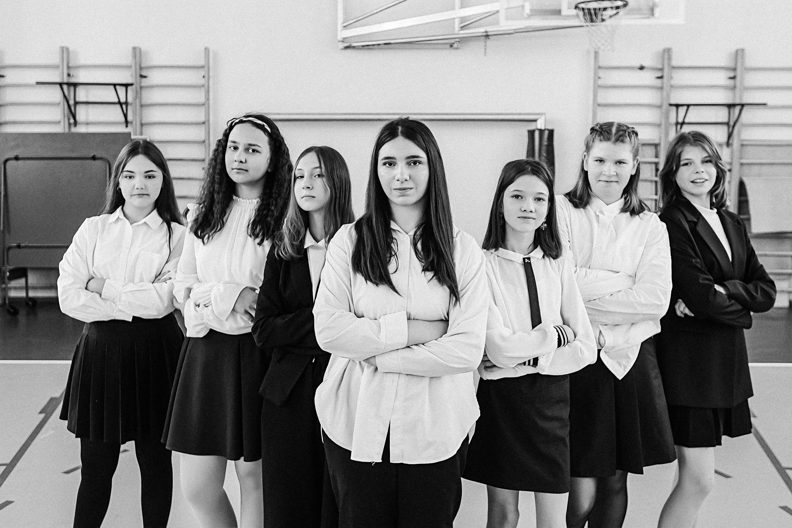 7 класс в стенах школы. Семейный фотограф Тюмень, фотограф на роды Салмина Мария