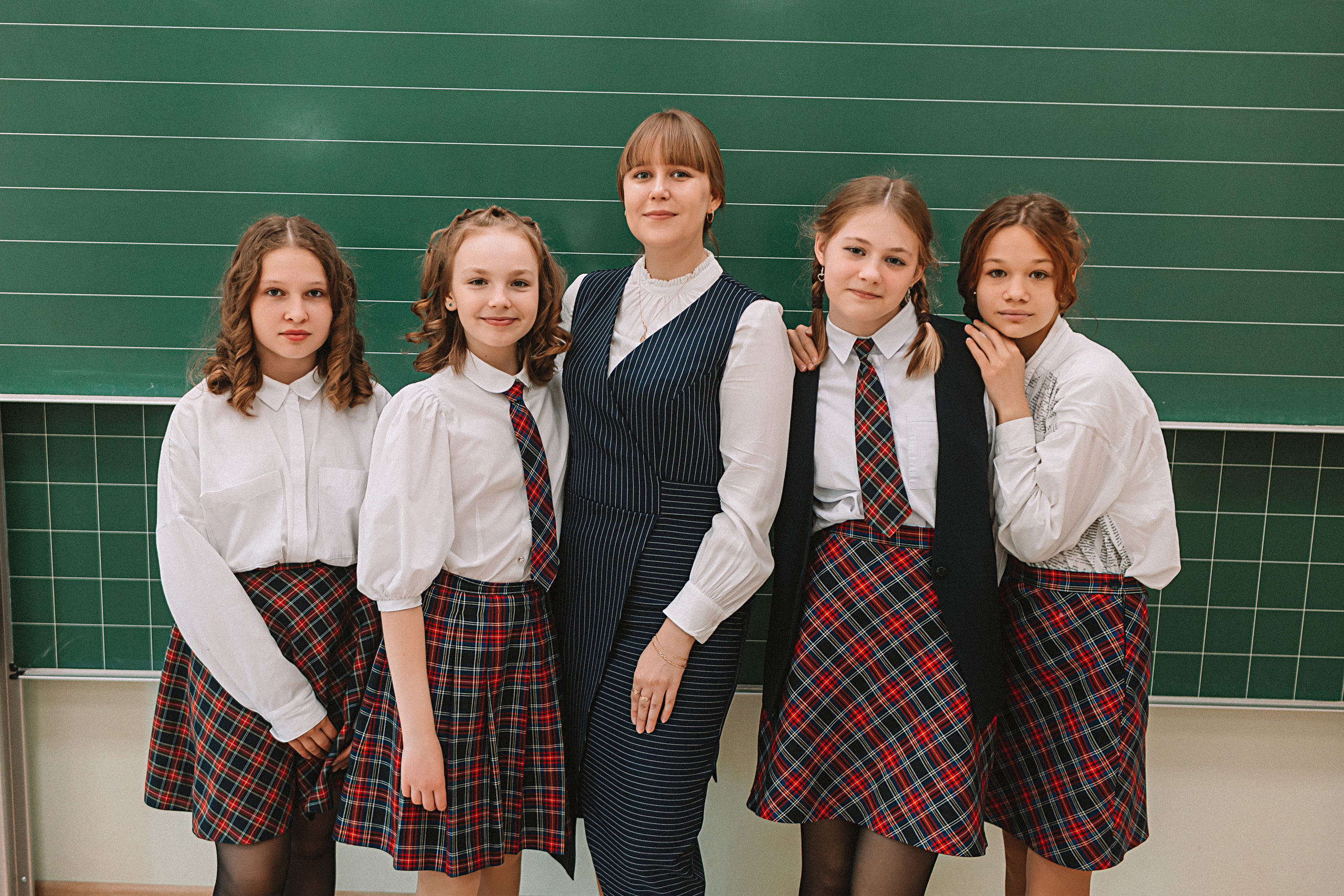 7 класс в кабинете. Семейный фотограф Тюмень, фотограф на роды Салмина Мария