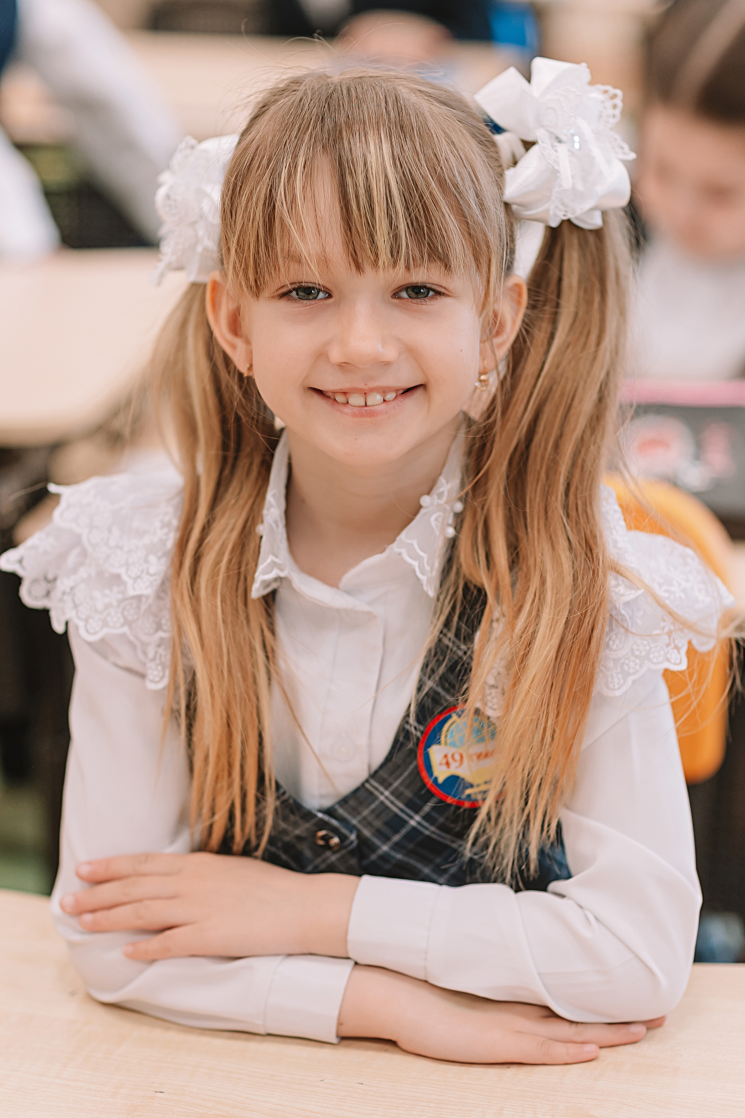 1 класс в кабинете. Семейный фотограф Тюмень, фотограф на роды Салмина Мария