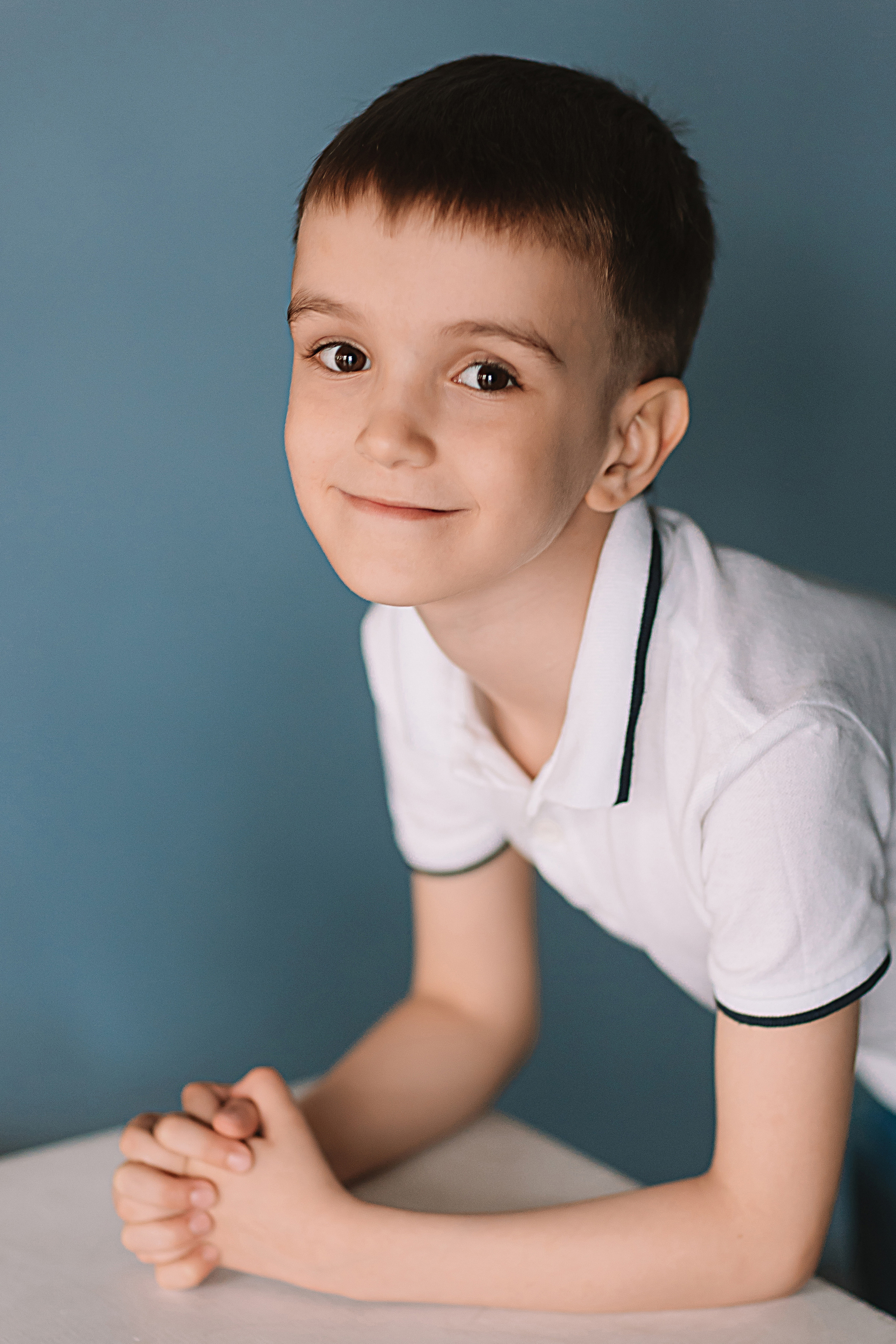 Садик в фотостудии. Семейный фотограф Тюмень, фотограф на роды Салмина Мария