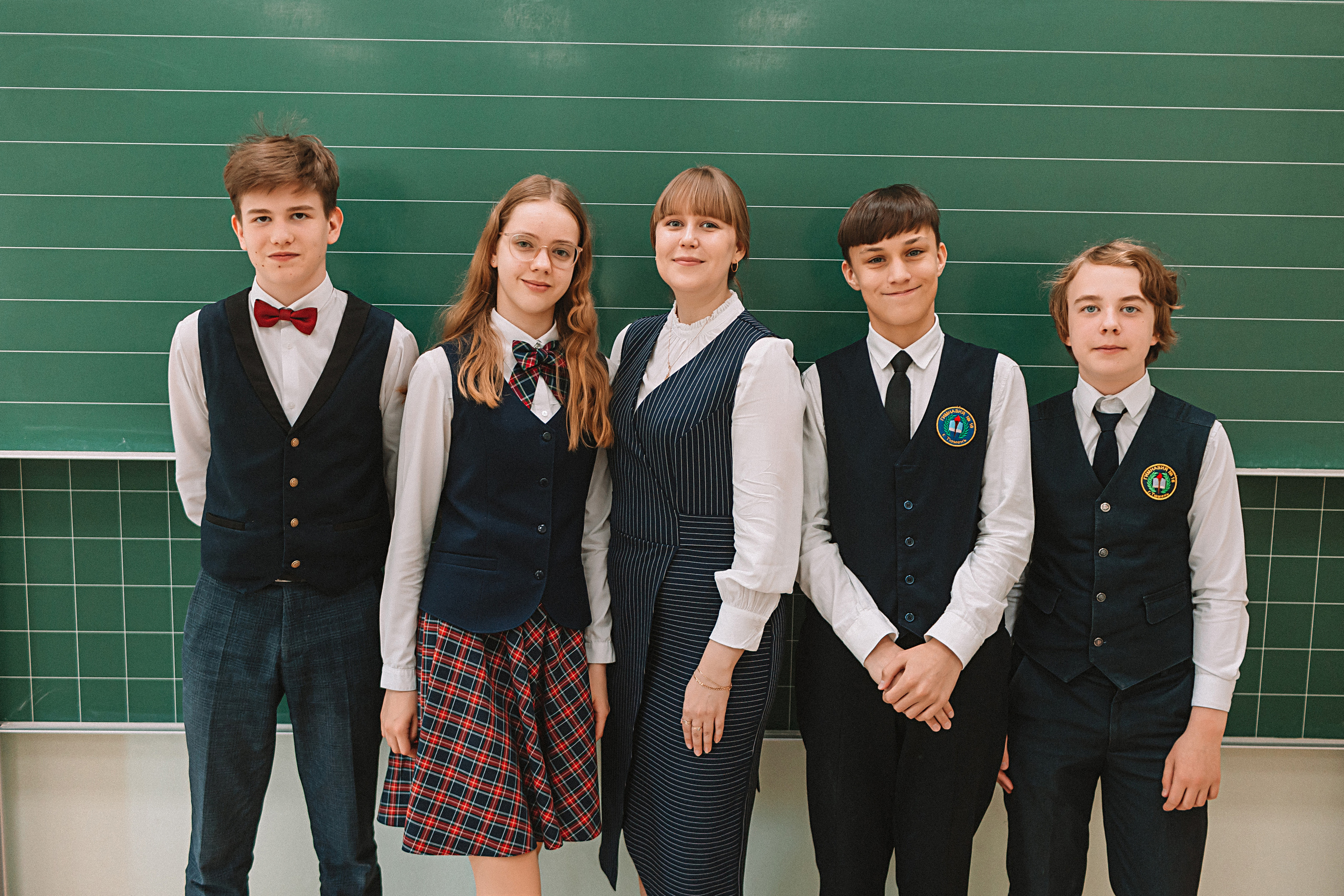 7 класс в кабинете. Семейный фотограф Тюмень, фотограф на роды Салмина Мария