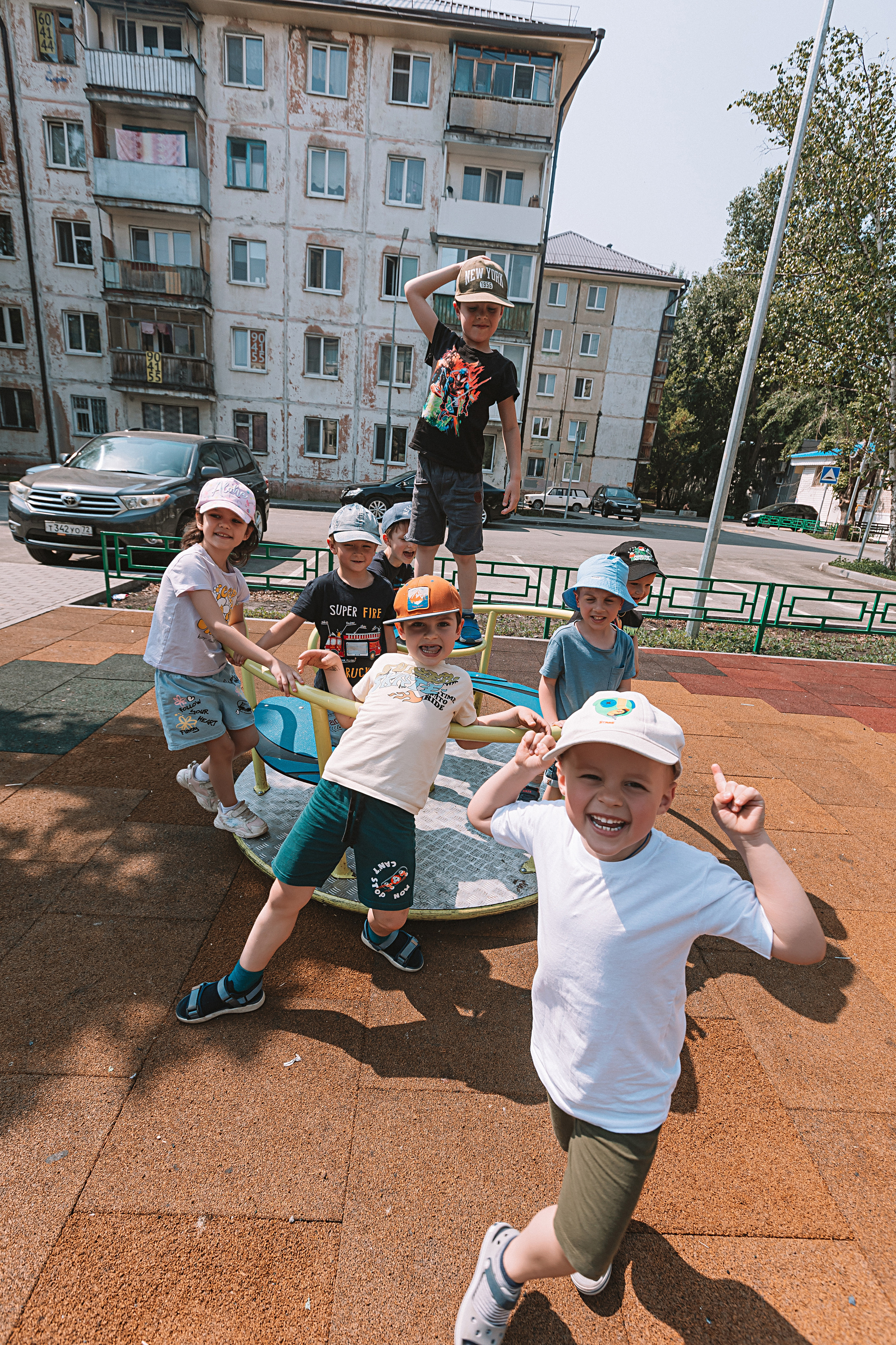 Один день в саду (частный). Семейный фотограф Тюмень, фотограф на роды Салмина Мария