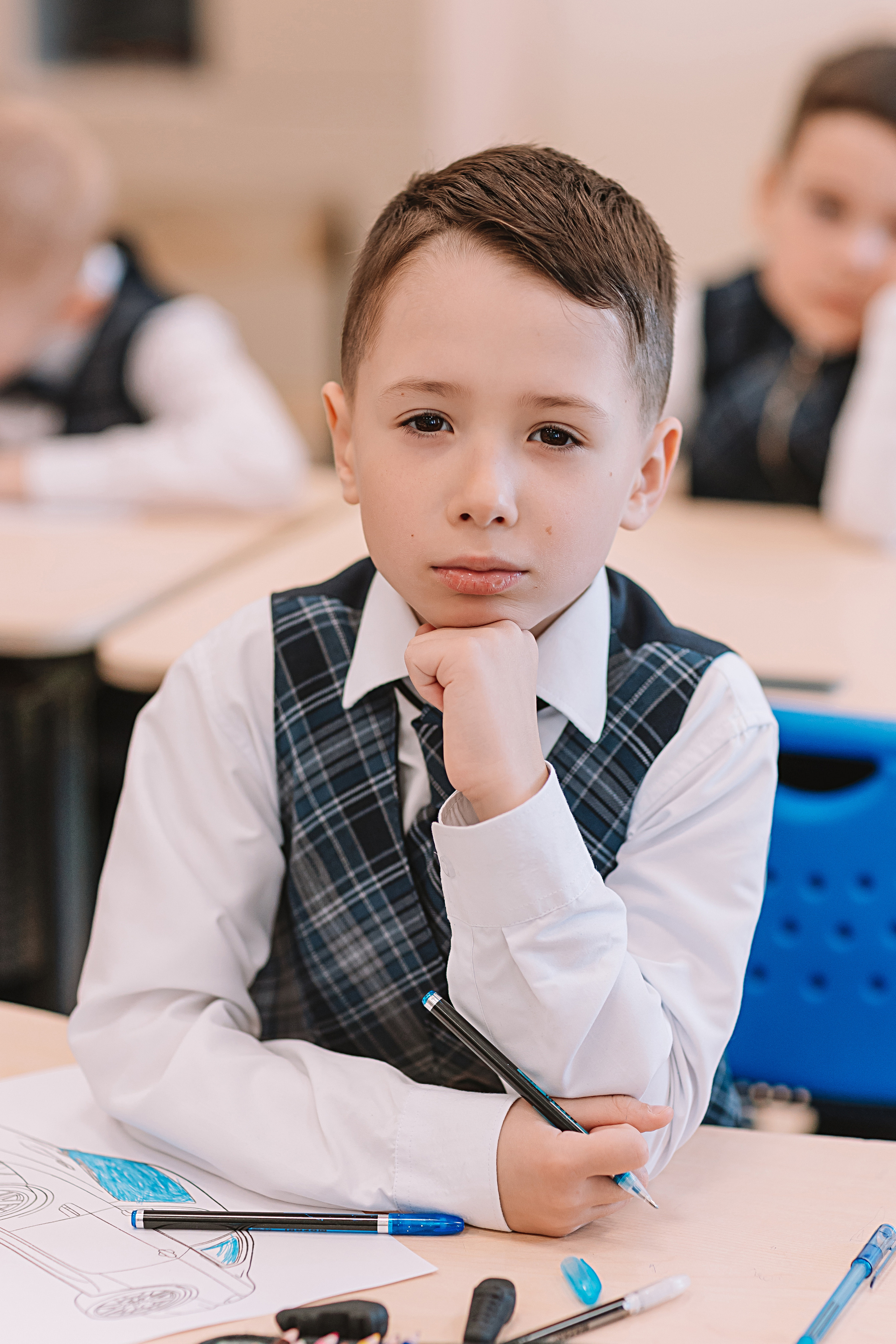 1 класс в кабинете. Семейный фотограф Тюмень, фотограф на роды Салмина Мария