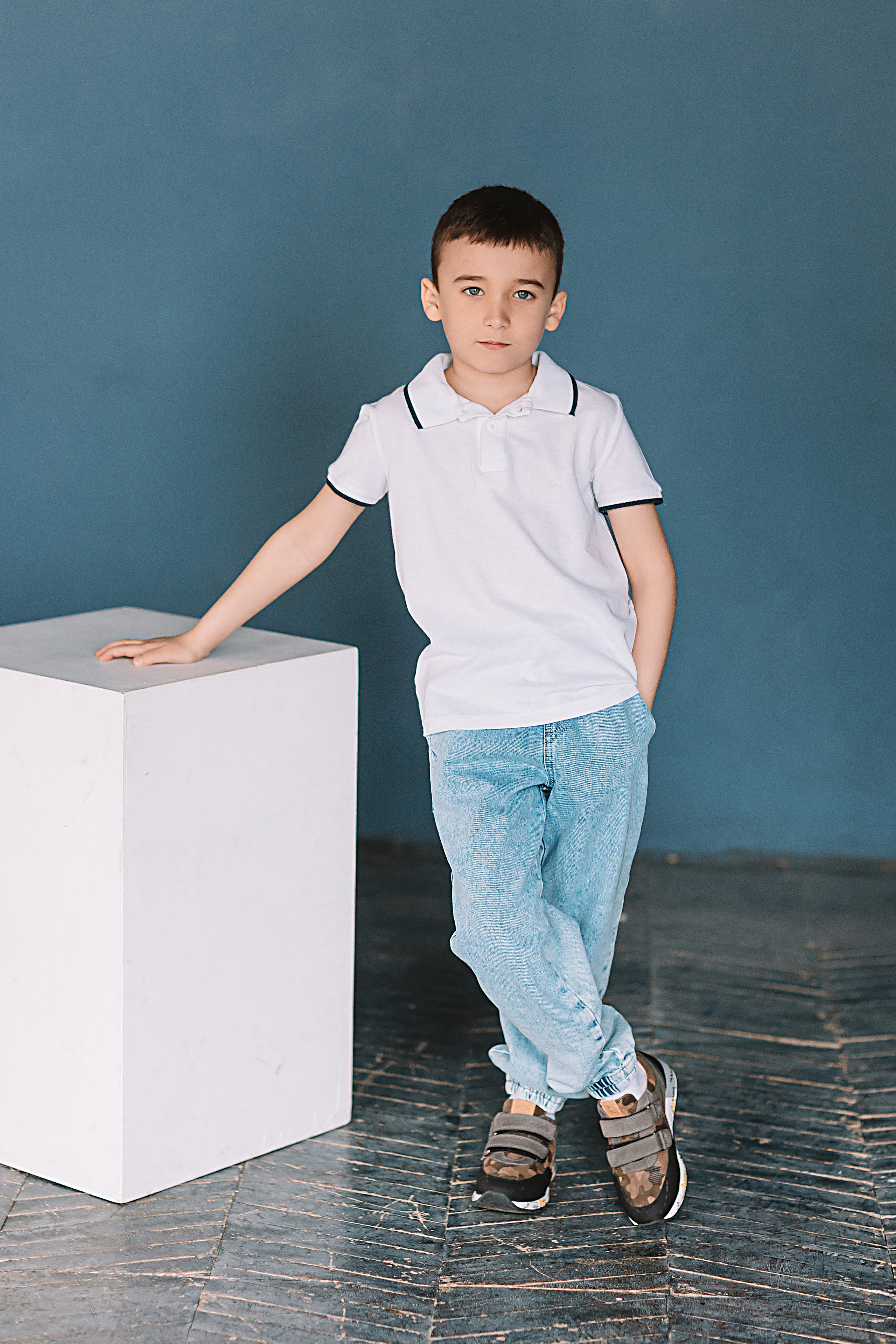 Садик в фотостудии. Семейный фотограф Тюмень, фотограф на роды Салмина Мария