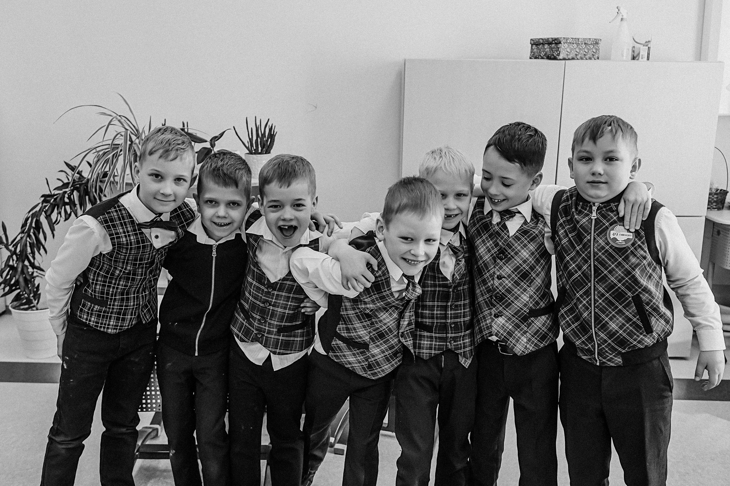 1 класс в кабинете. Семейный фотограф Тюмень, фотограф на роды Салмина Мария