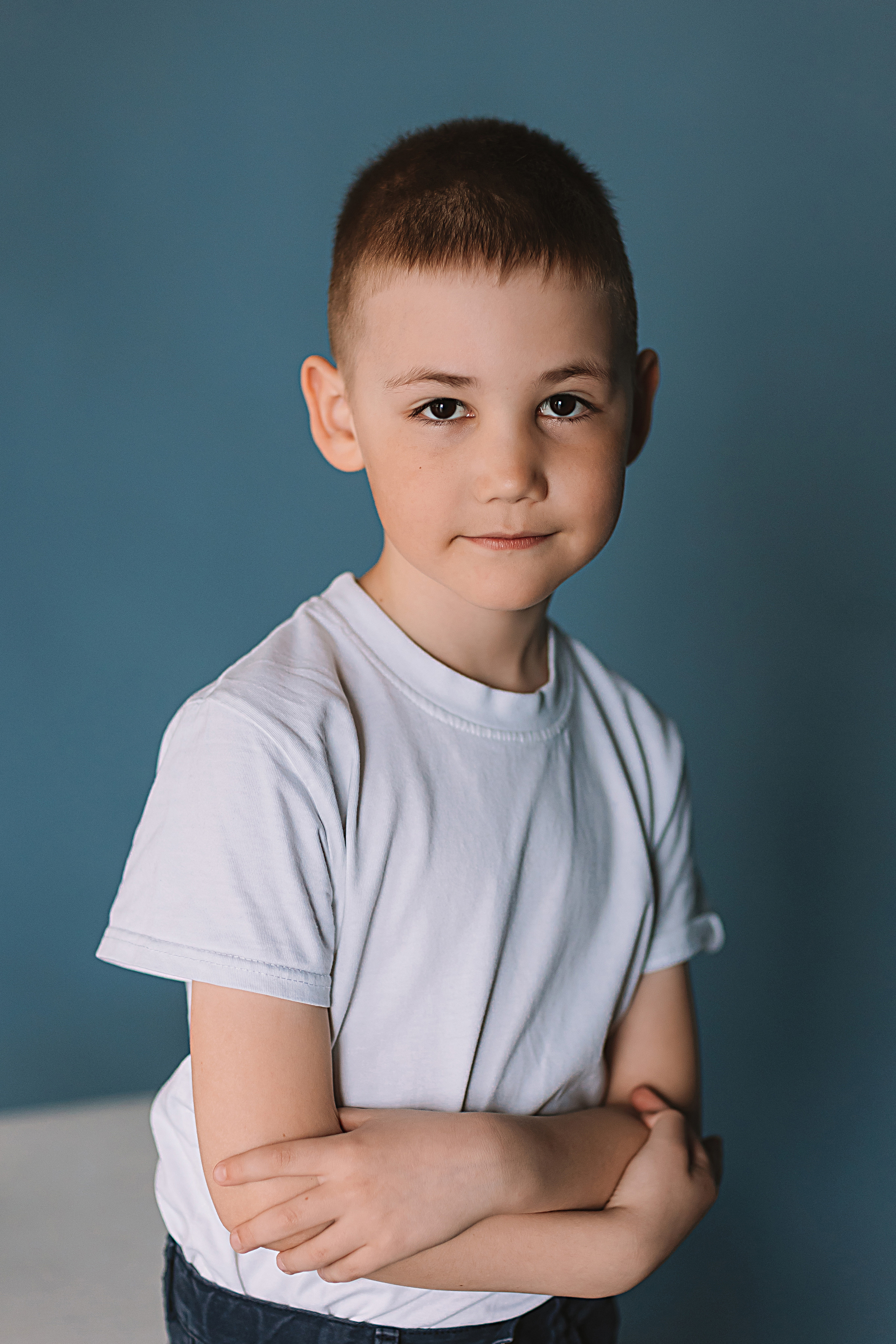 Садик в фотостудии. Семейный фотограф Тюмень, фотограф на роды Салмина Мария