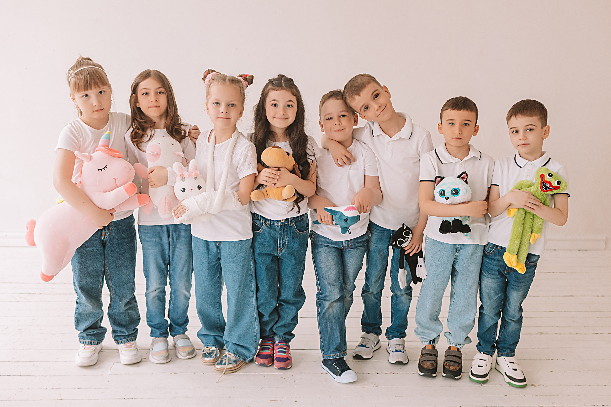 Садик в фотостудии. Семейный фотограф Тюмень, фотограф на роды Салмина Мария