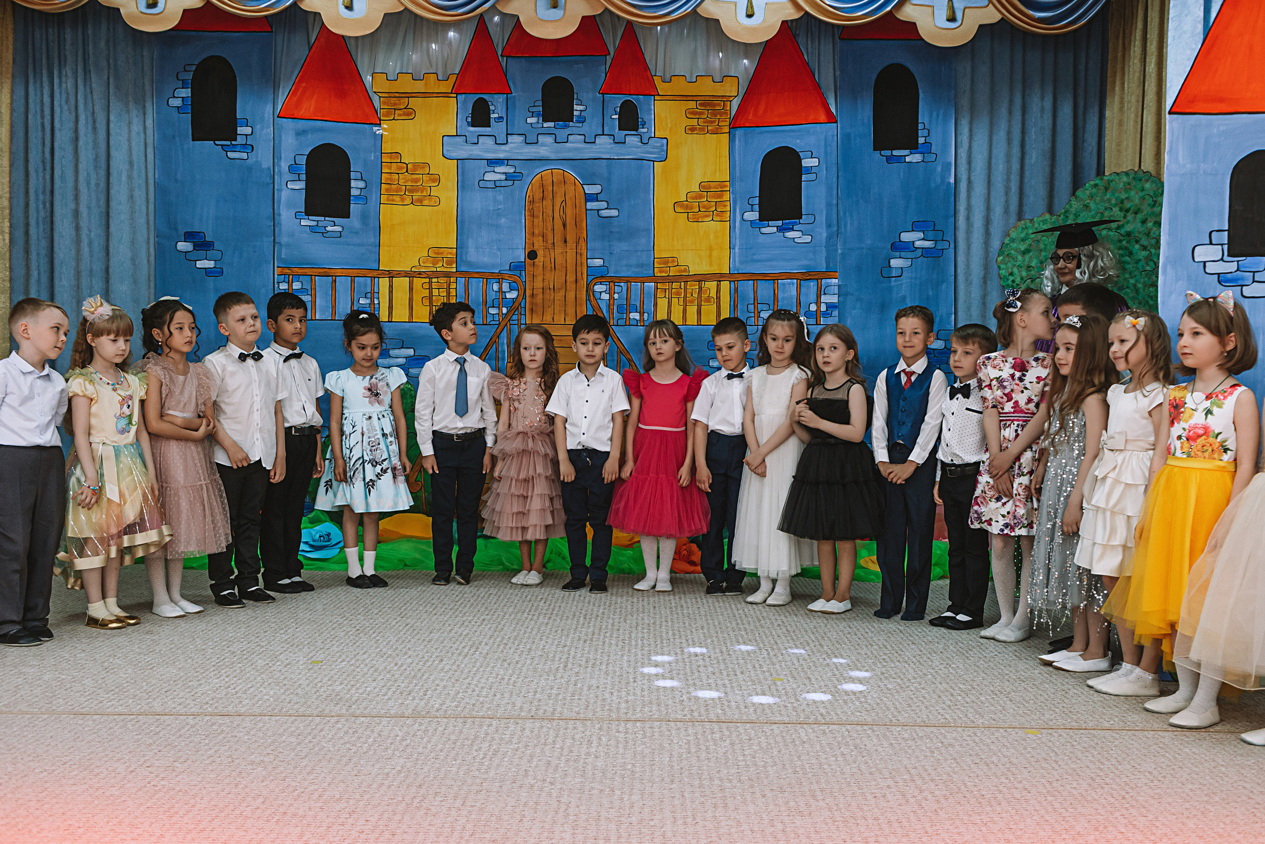 Выпускной детский сад. Семейный фотограф Тюмень, фотограф на роды Салмина Мария