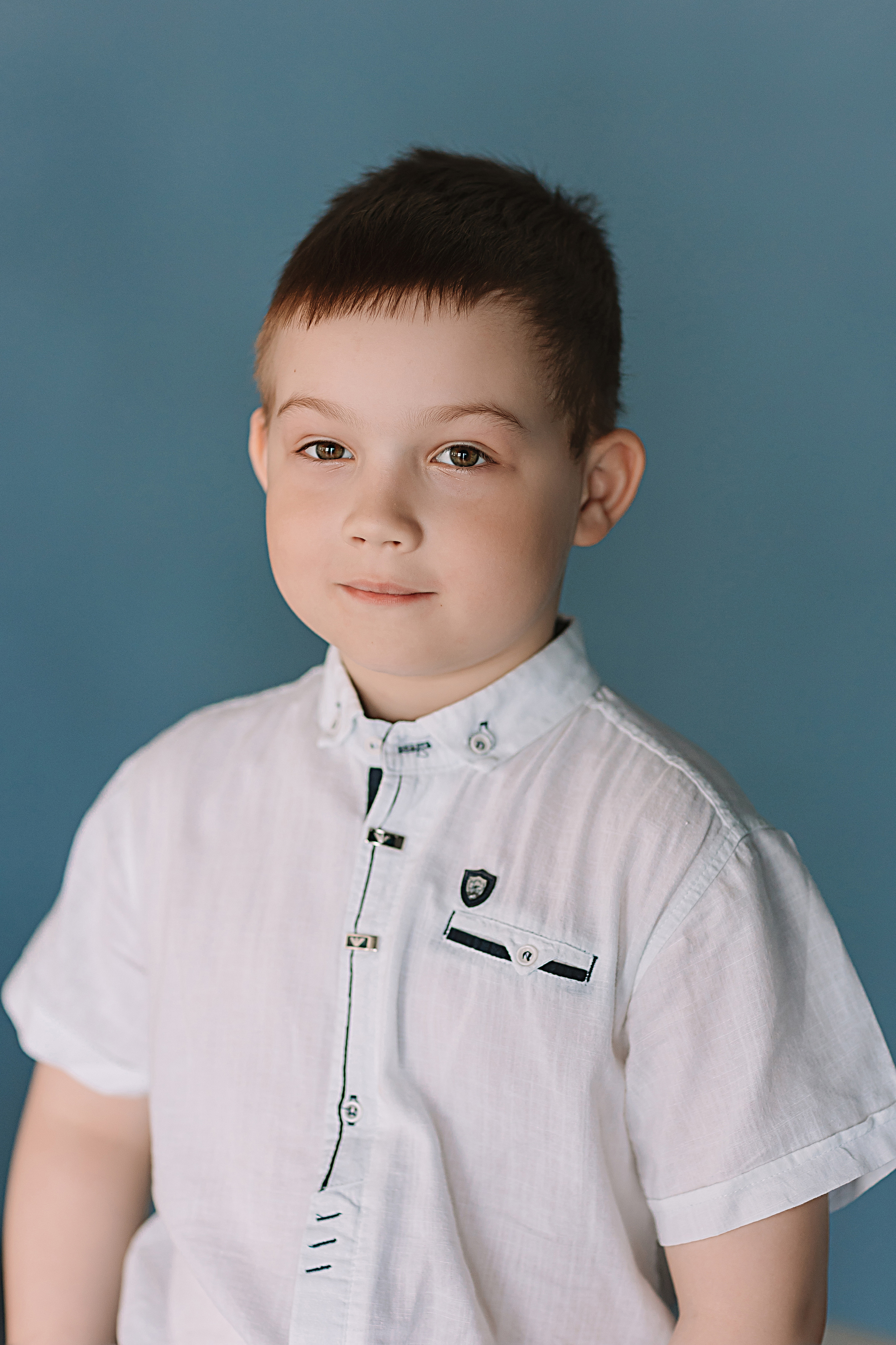 Садик в фотостудии. Семейный фотограф Тюмень, фотограф на роды Салмина Мария