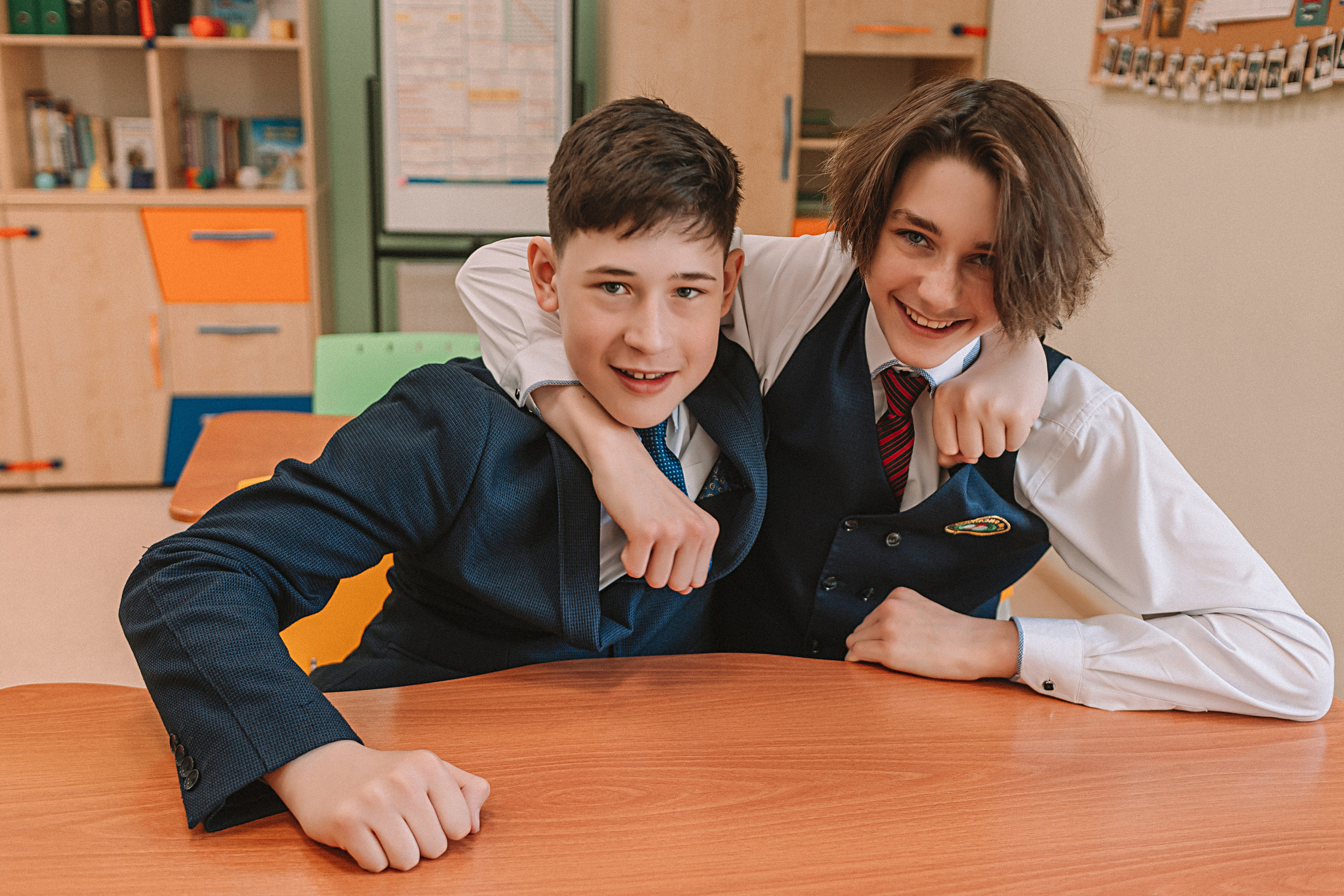 7 класс в кабинете. Семейный фотограф Тюмень, фотограф на роды Салмина Мария