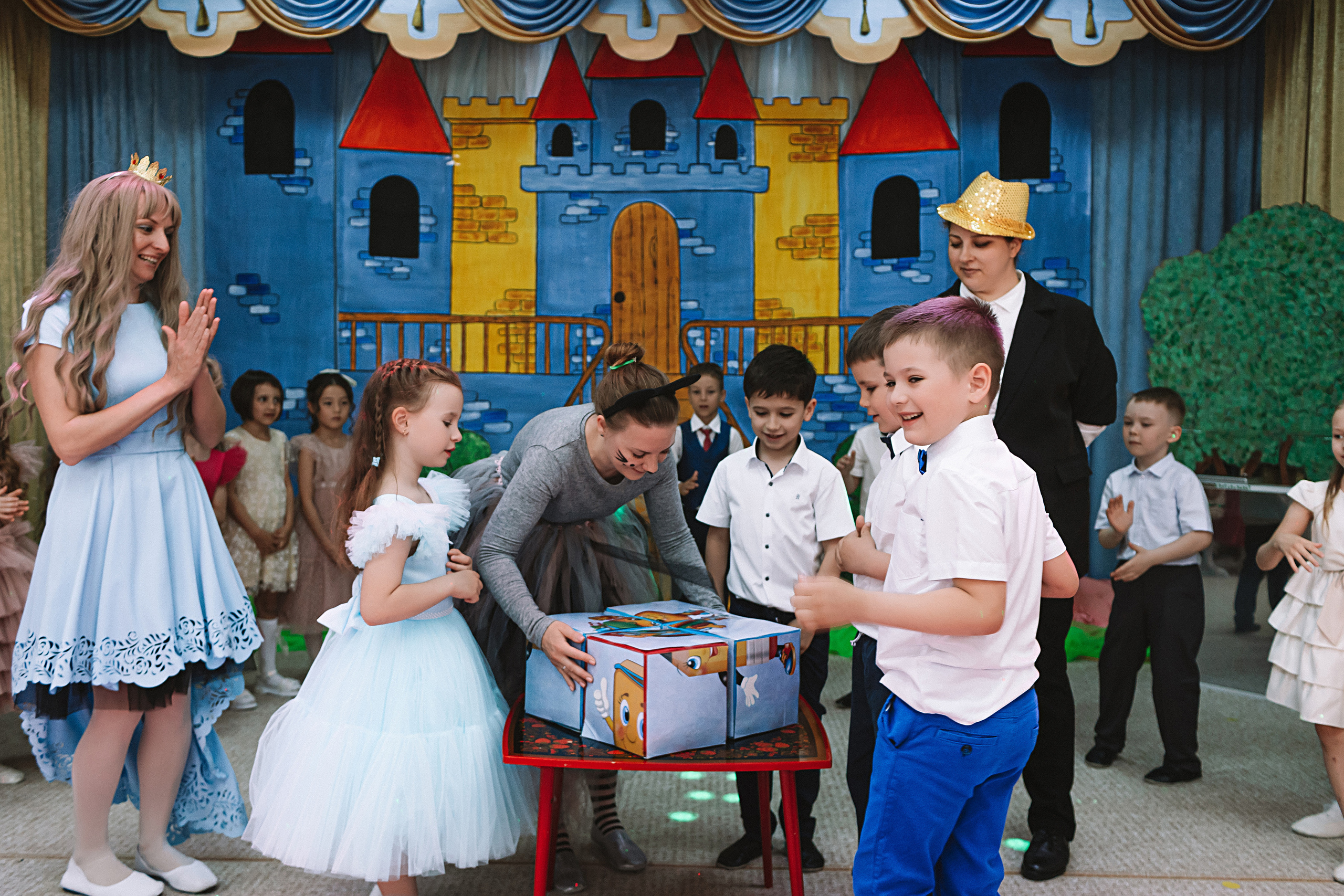 Выпускной детский сад. Семейный фотограф Тюмень, фотограф на роды Салмина Мария