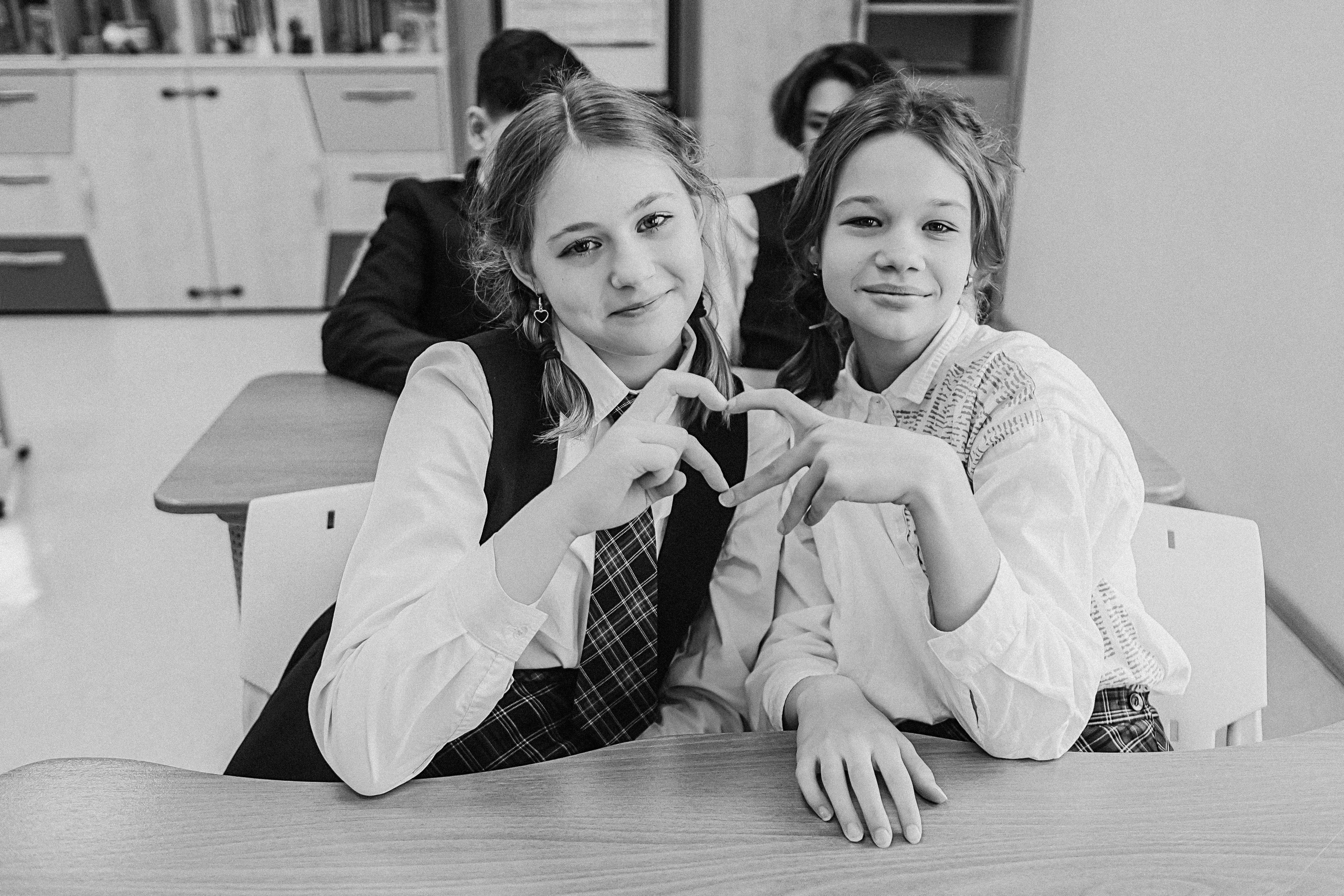 7 класс в кабинете. Семейный фотограф Тюмень, фотограф на роды Салмина Мария