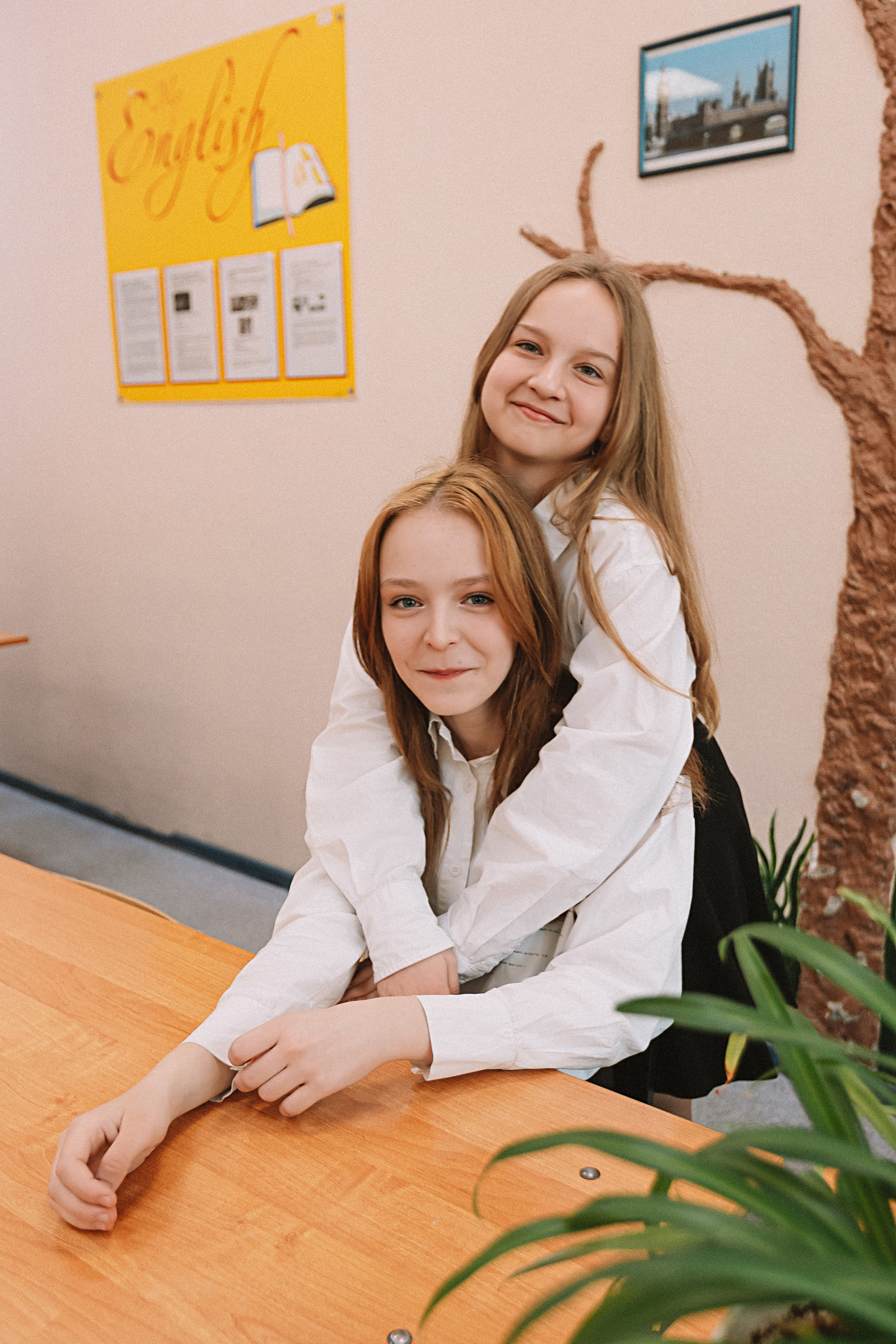 7 класс в стенах школы. Семейный фотограф Тюмень, фотограф на роды Салмина Мария