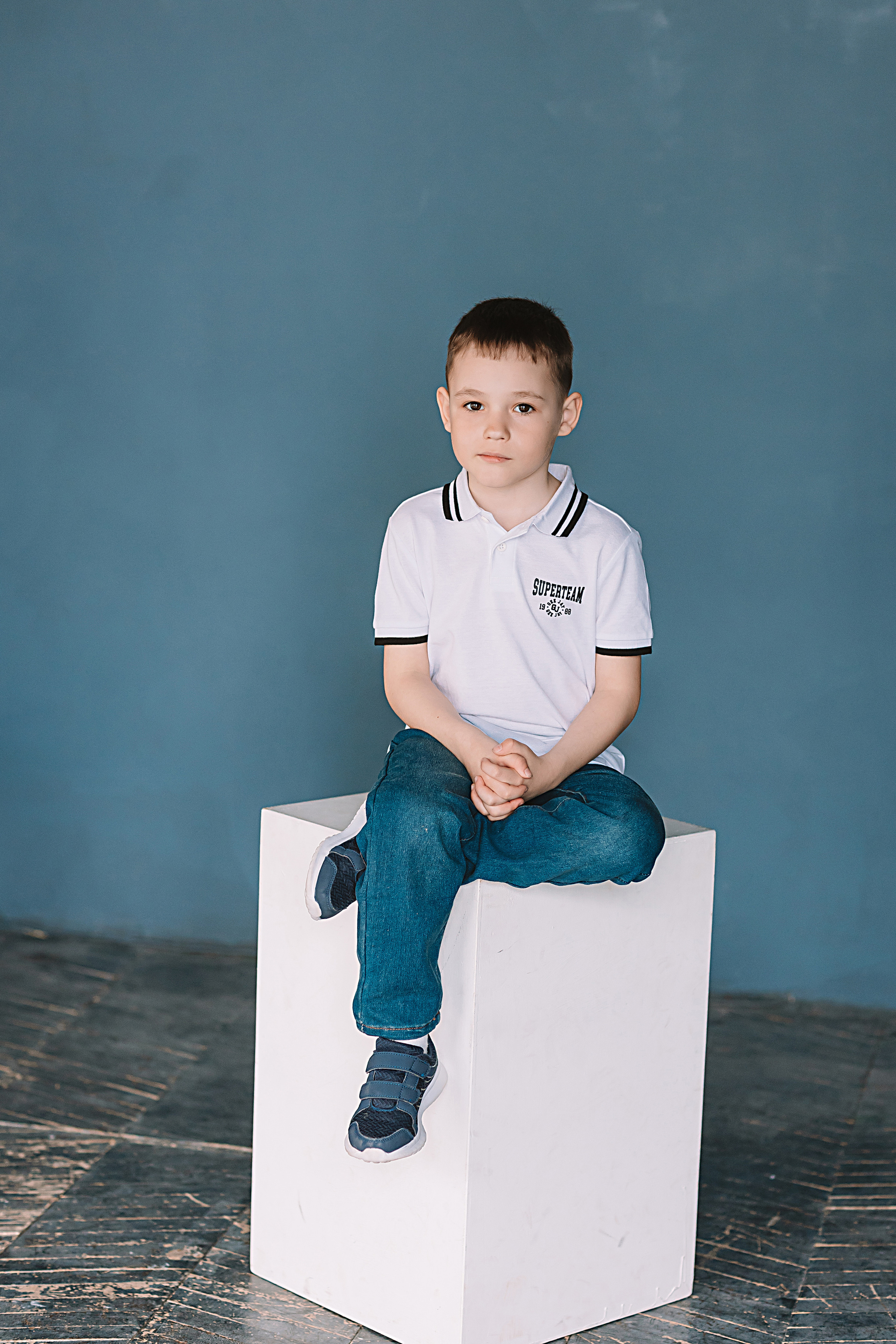 Садик в фотостудии. Семейный фотограф Тюмень, фотограф на роды Салмина Мария