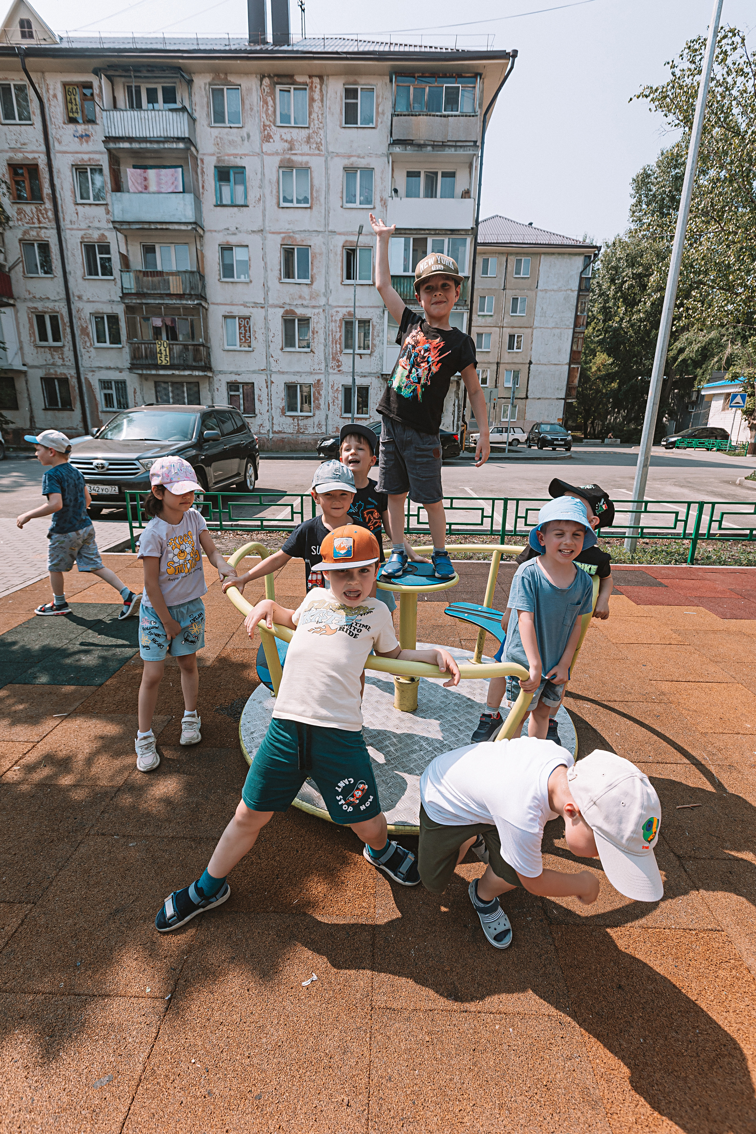 Один день в саду (частный). Семейный фотограф Тюмень, фотограф на роды Салмина Мария