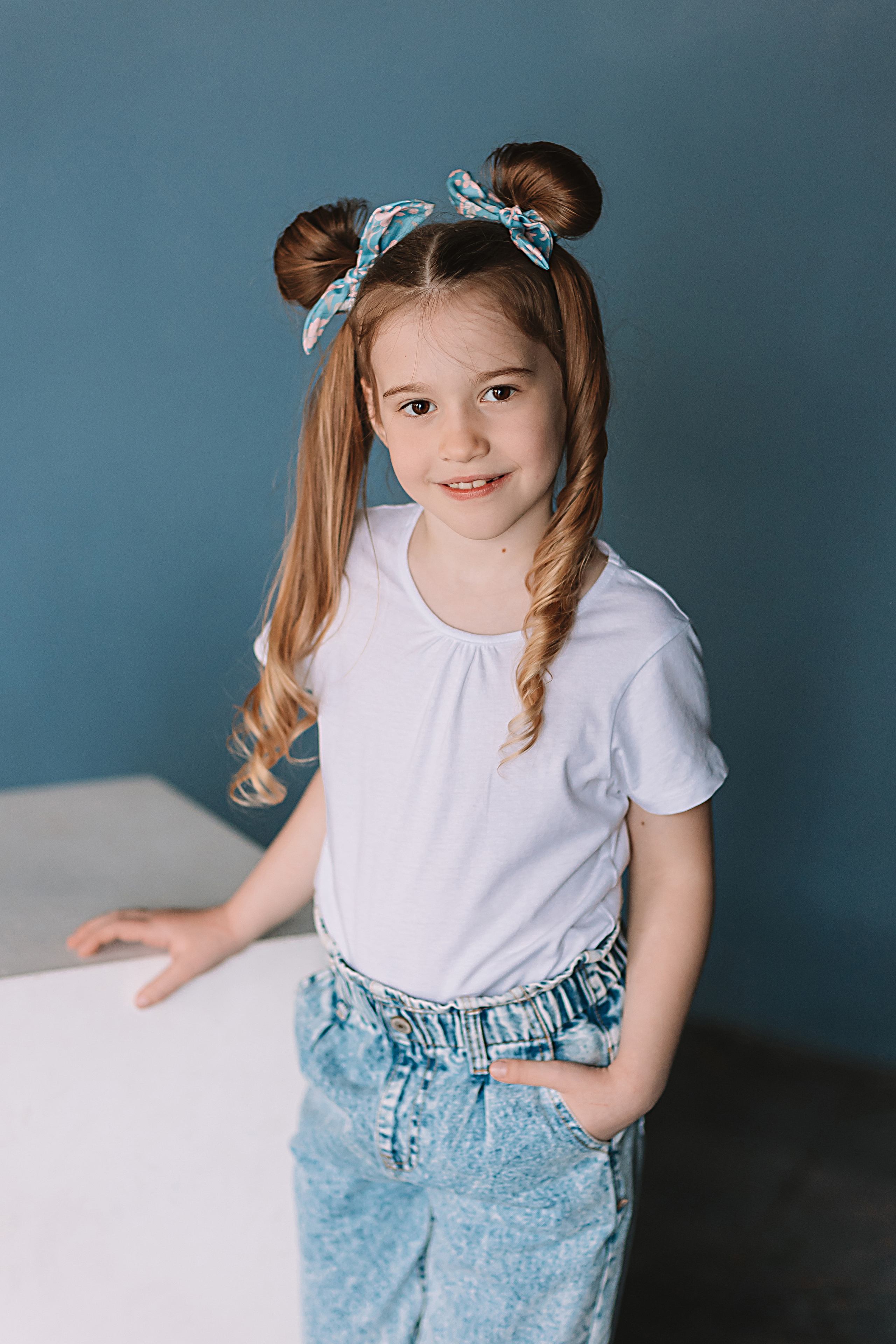 Садик в фотостудии. Семейный фотограф Тюмень, фотограф на роды Салмина Мария