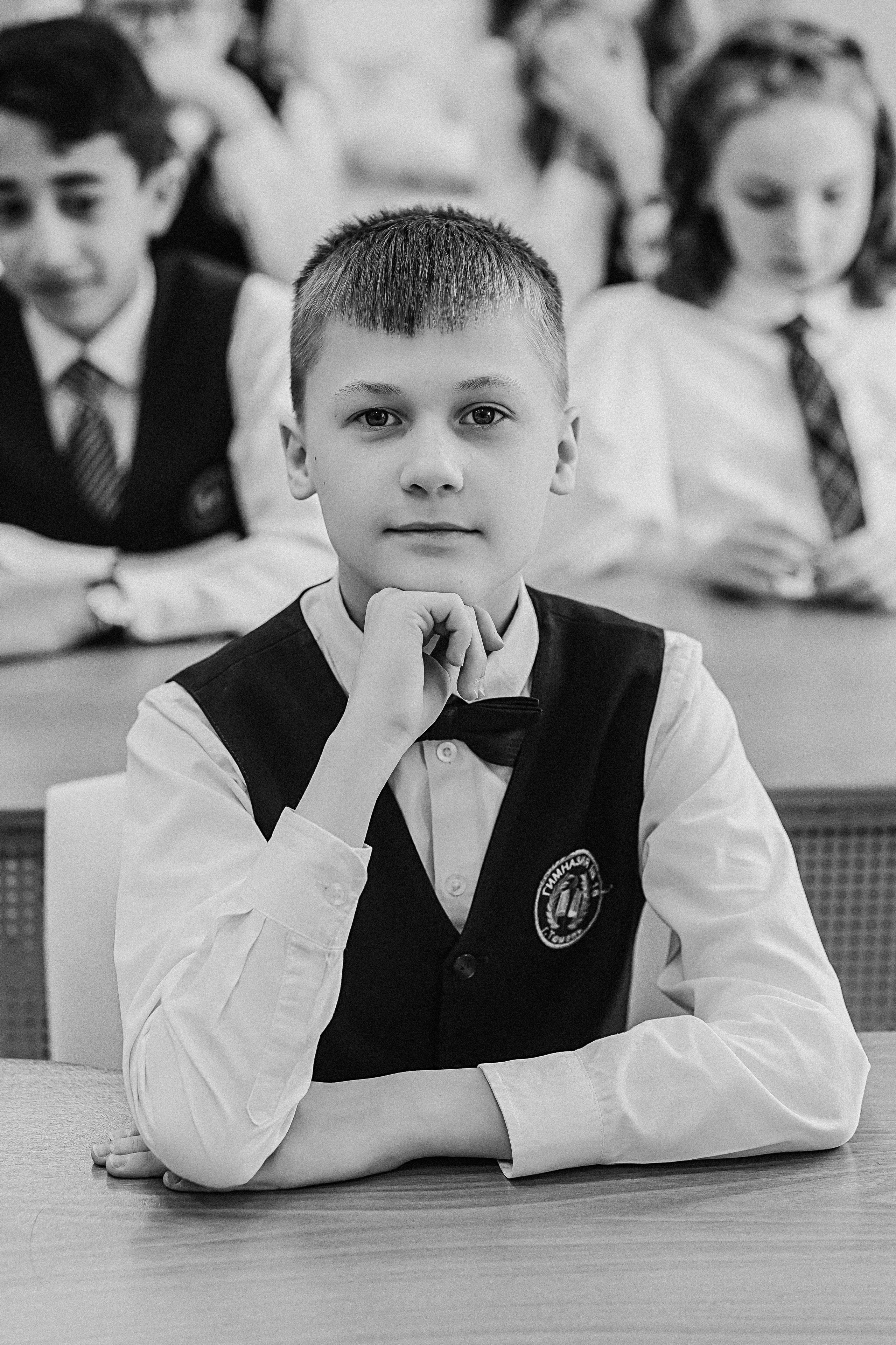 7 класс в кабинете. Семейный фотограф Тюмень, фотограф на роды Салмина Мария