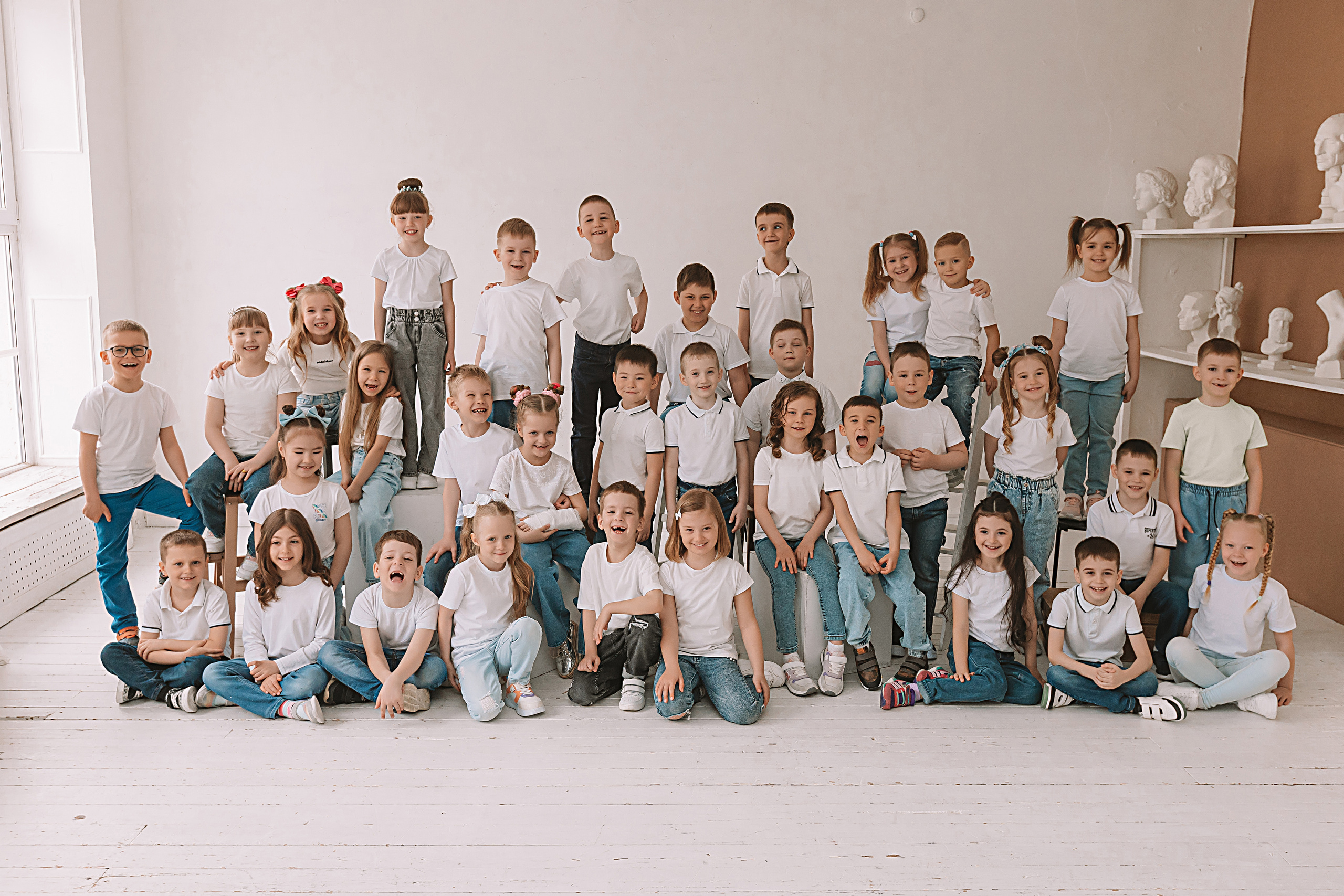 Садик в фотостудии. Семейный фотограф Тюмень, фотограф на роды Салмина Мария