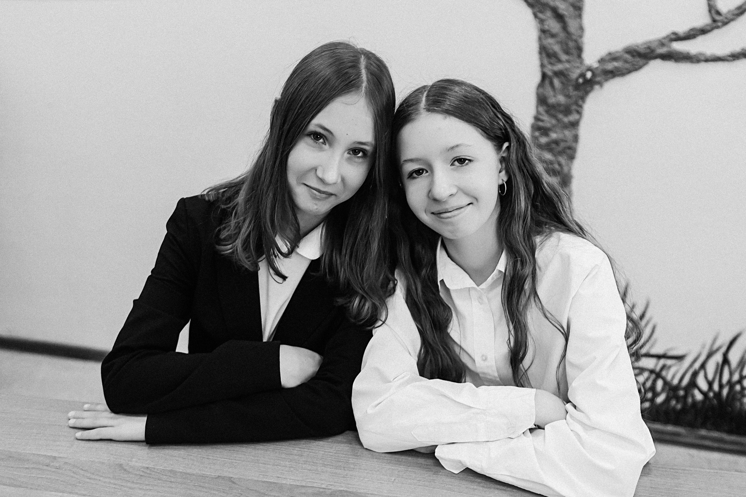 7 класс в стенах школы. Семейный фотограф Тюмень, фотограф на роды Салмина Мария