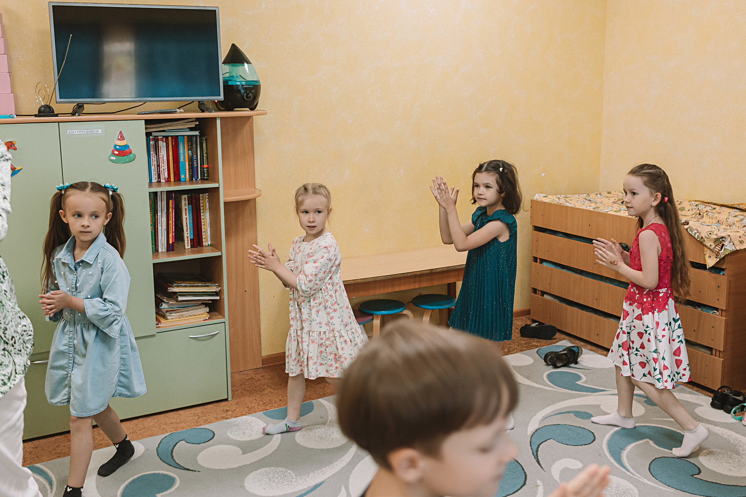 Один день в саду (частный). Семейный фотограф Тюмень, фотограф на роды Салмина Мария