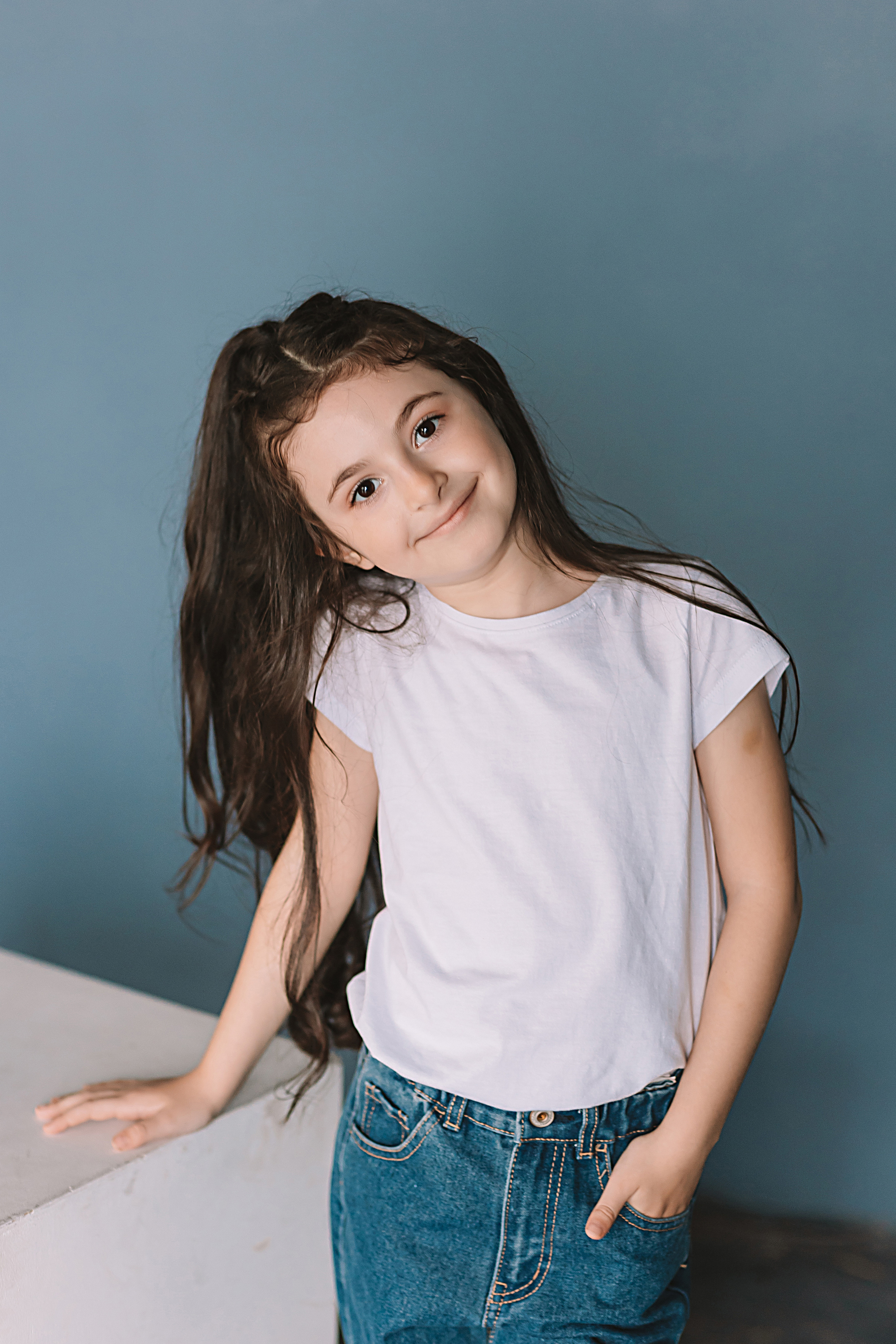 Садик в фотостудии. Семейный фотограф Тюмень, фотограф на роды Салмина Мария