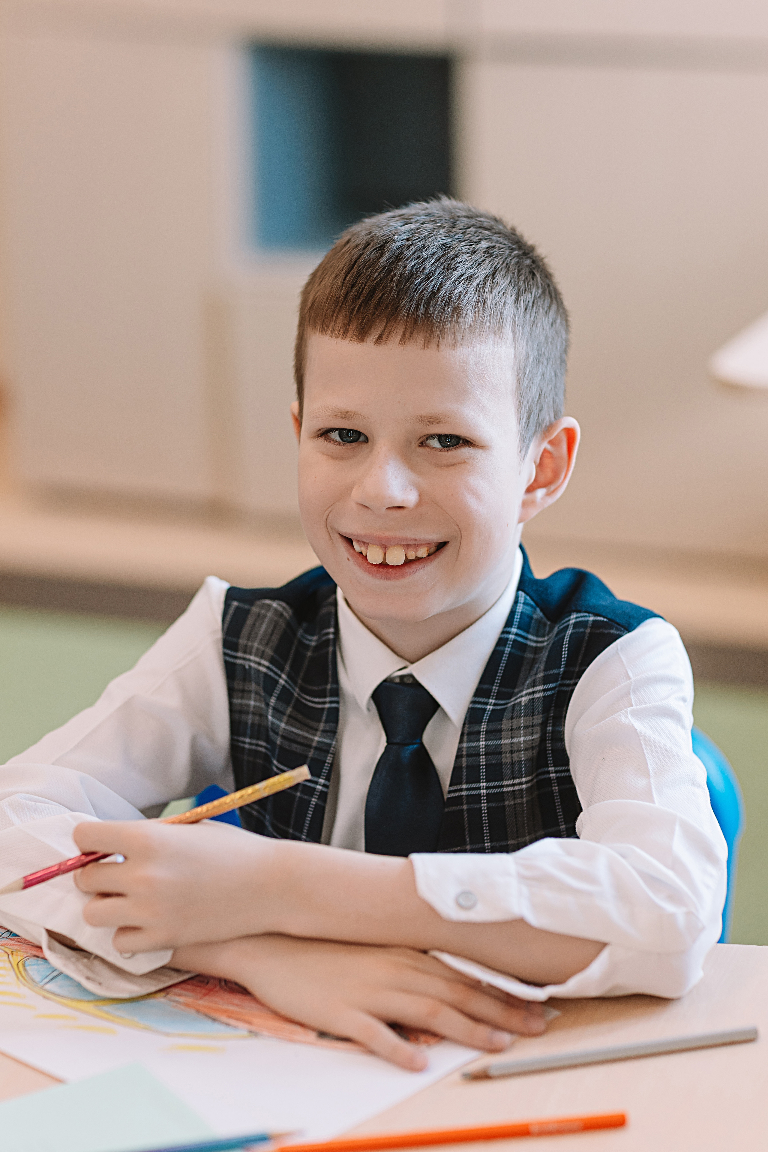 1 класс в кабинете. Семейный фотограф Тюмень, фотограф на роды Салмина Мария