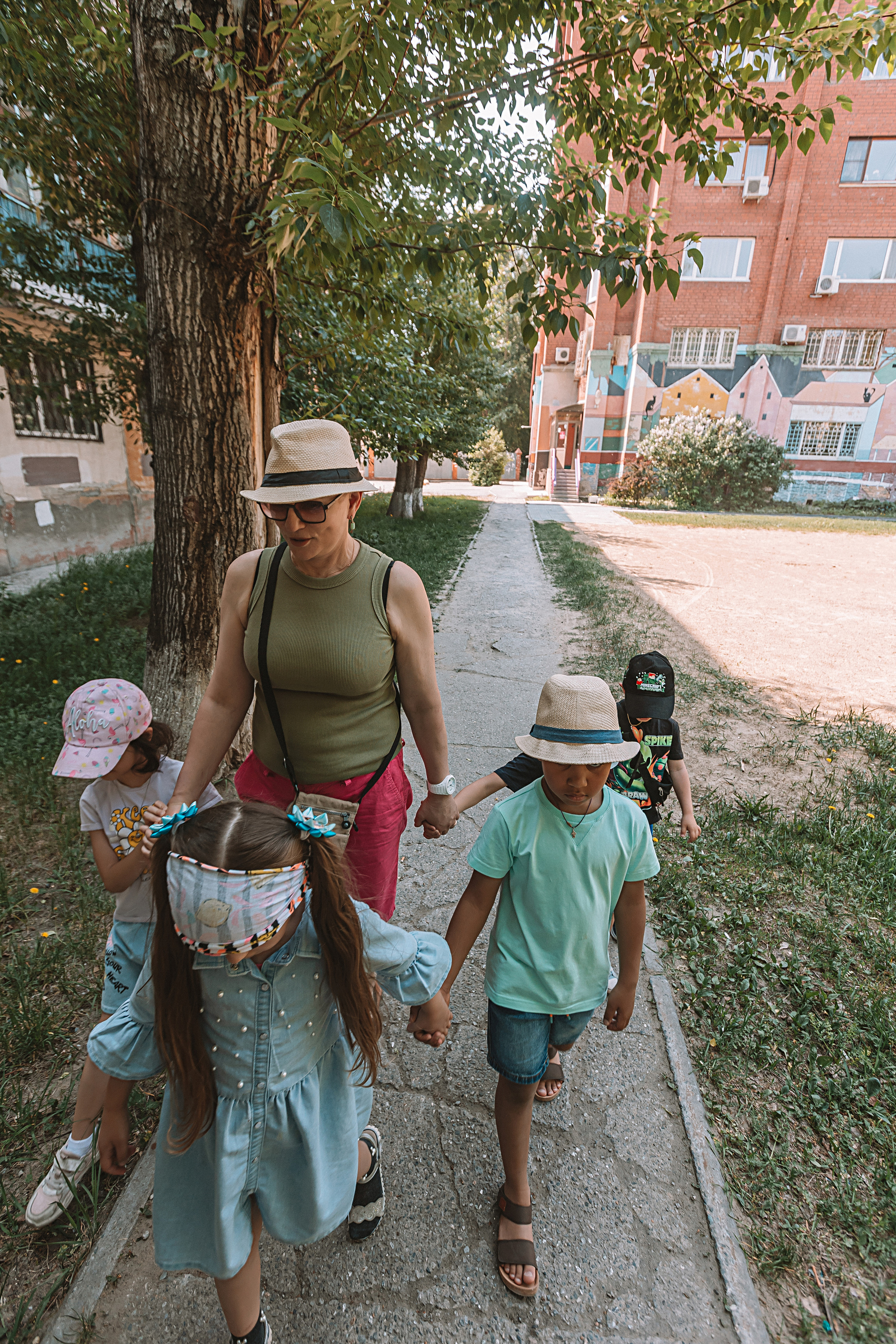 Один день в саду (частный). Семейный фотограф Тюмень, фотограф на роды Салмина Мария
