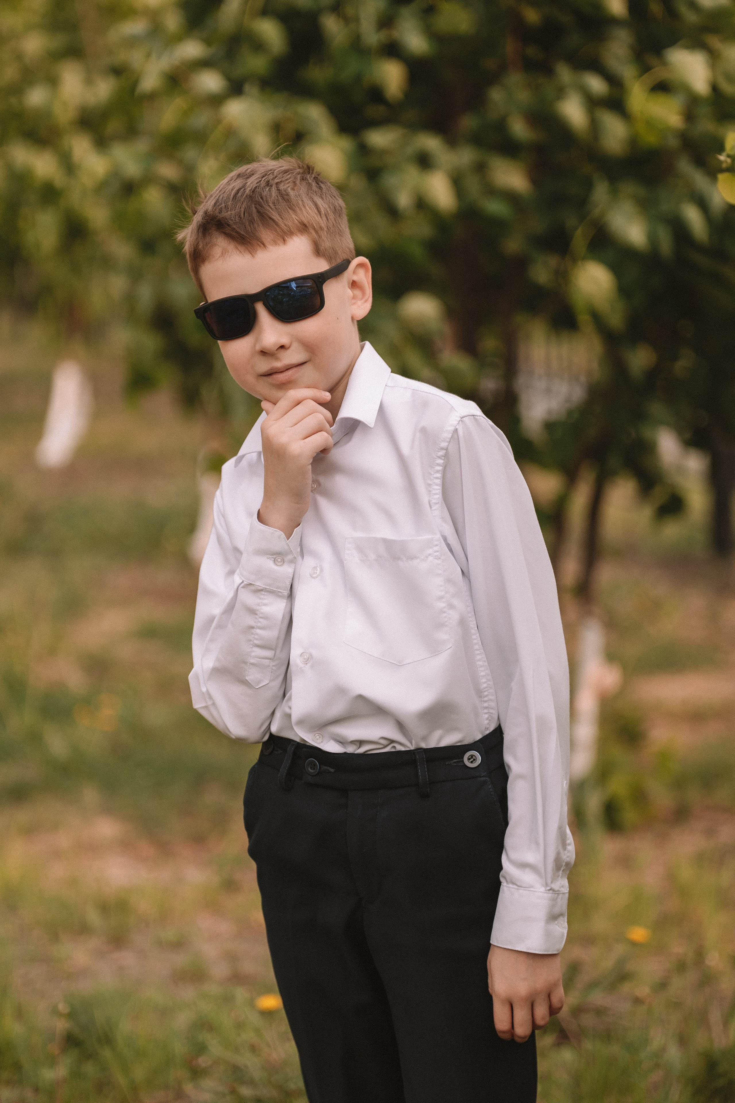 3 класс у школы. Семейный фотограф Тюмень, фотограф на роды Салмина Мария