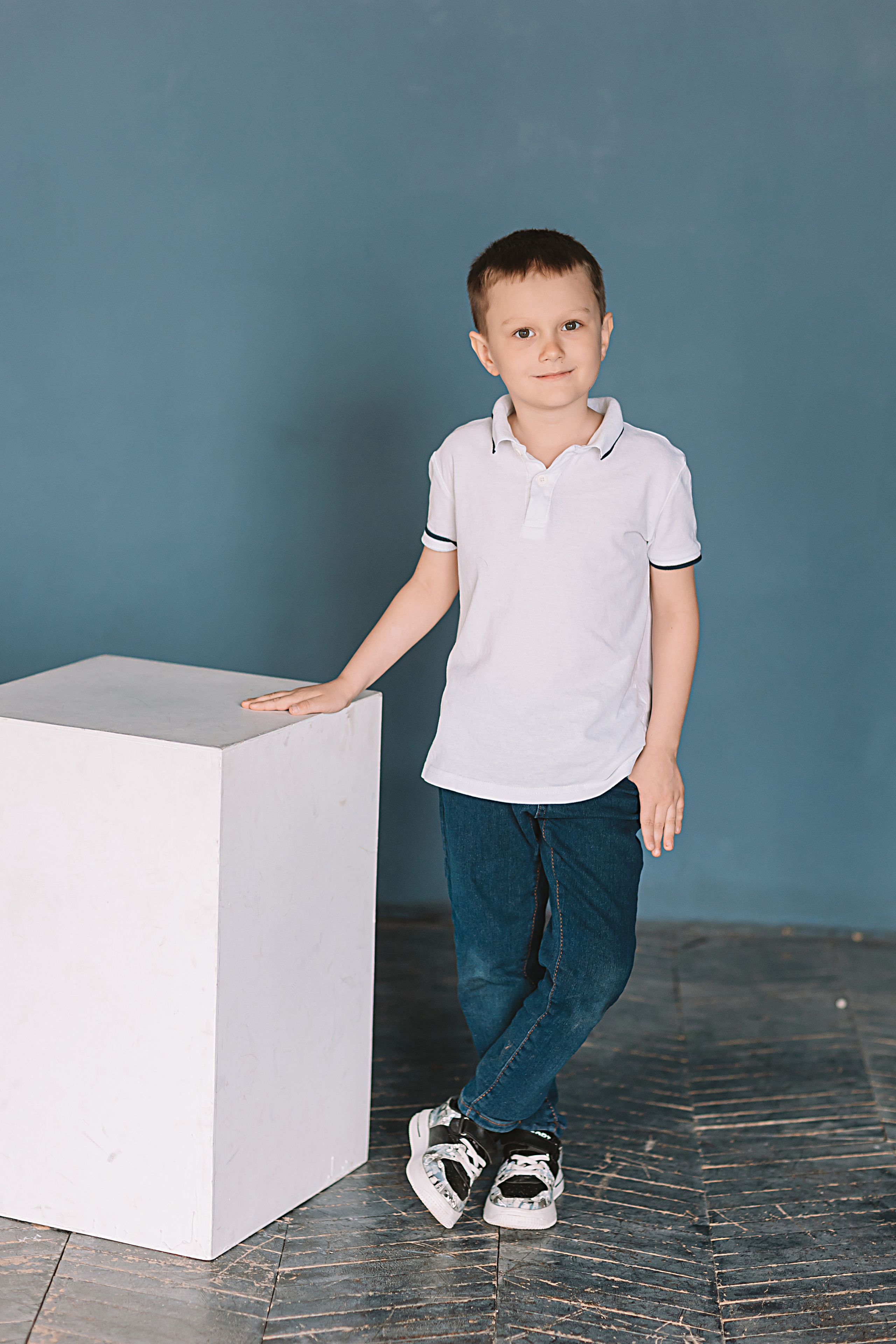 Садик в фотостудии. Семейный фотограф Тюмень, фотограф на роды Салмина Мария