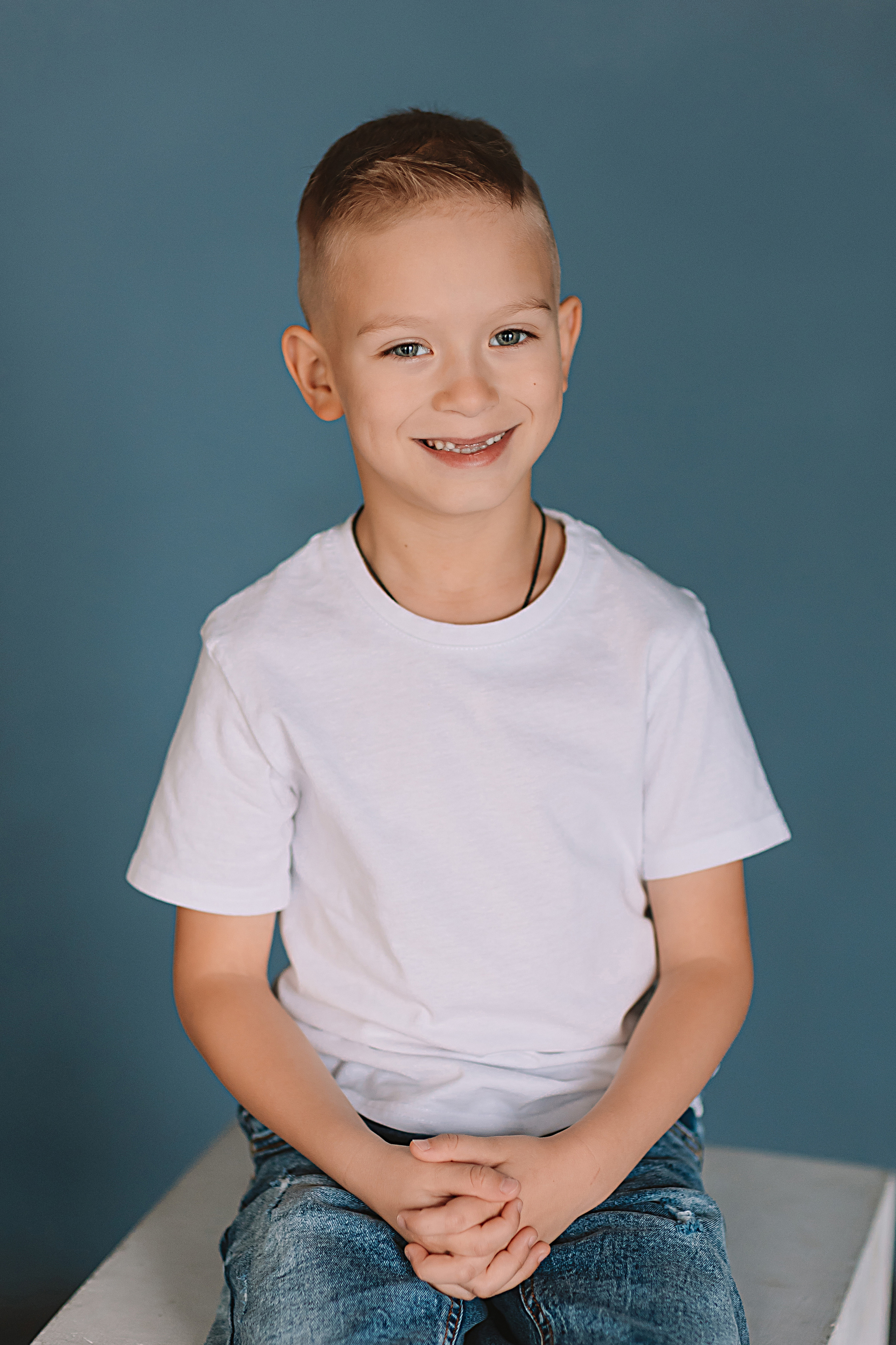 Садик в фотостудии. Семейный фотограф Тюмень, фотограф на роды Салмина Мария