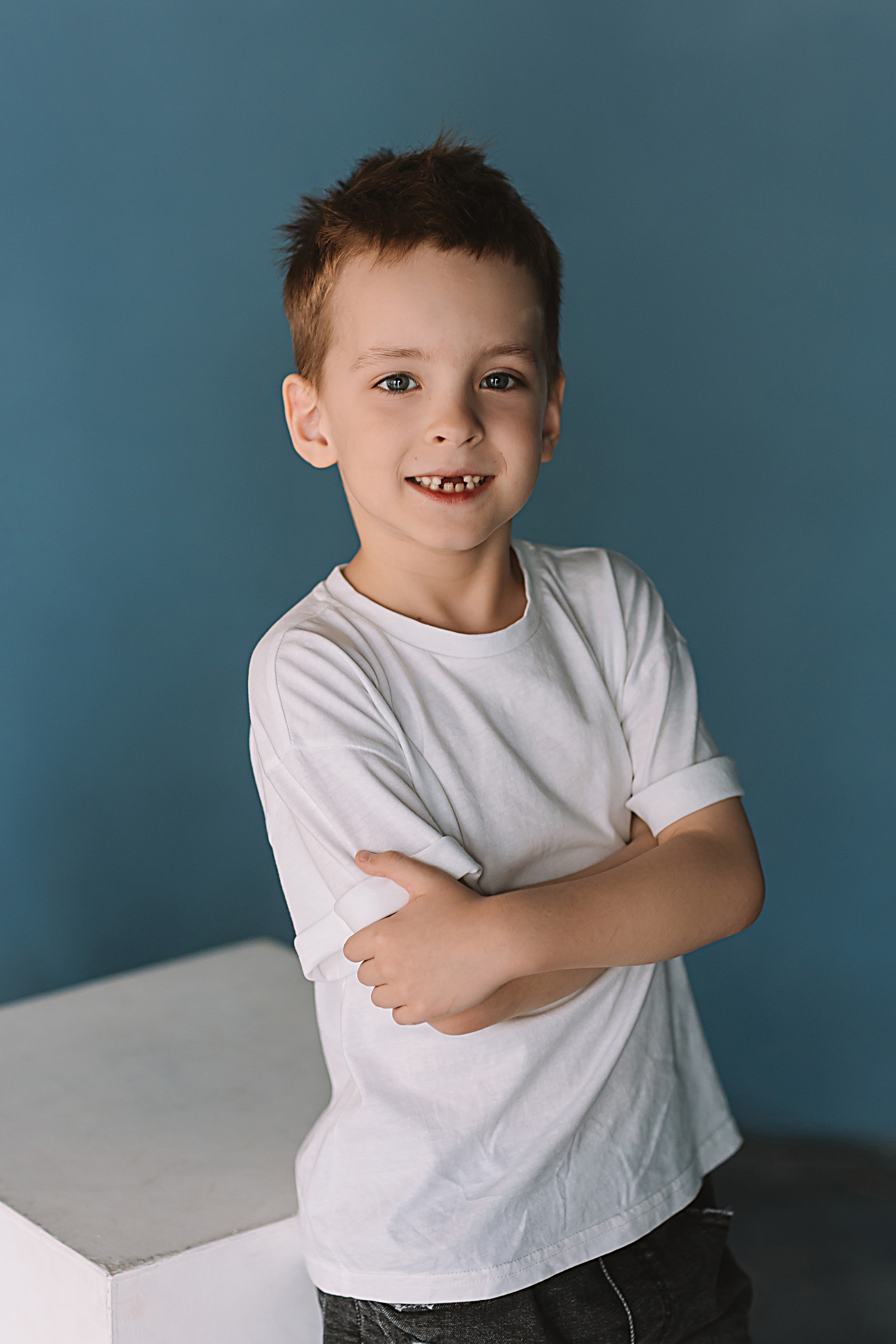 Садик в фотостудии. Семейный фотограф Тюмень, фотограф на роды Салмина Мария