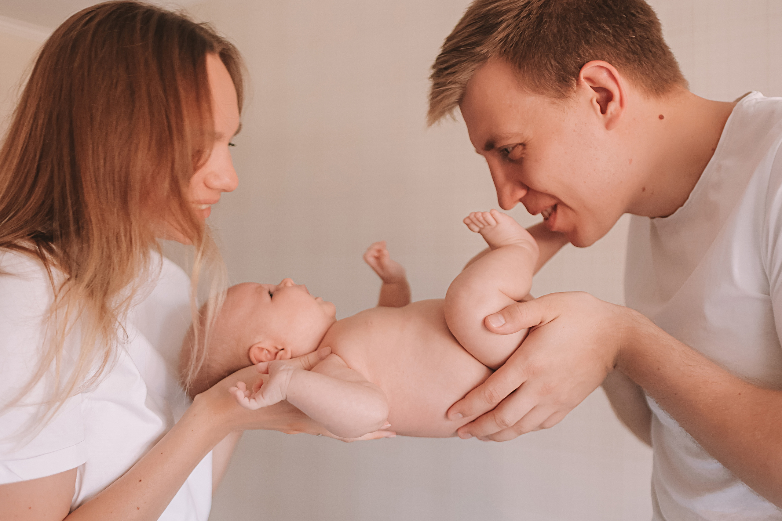 Аня, 2 месяца. Семейный фотограф Тюмень, фотограф на роды Салмина Мария