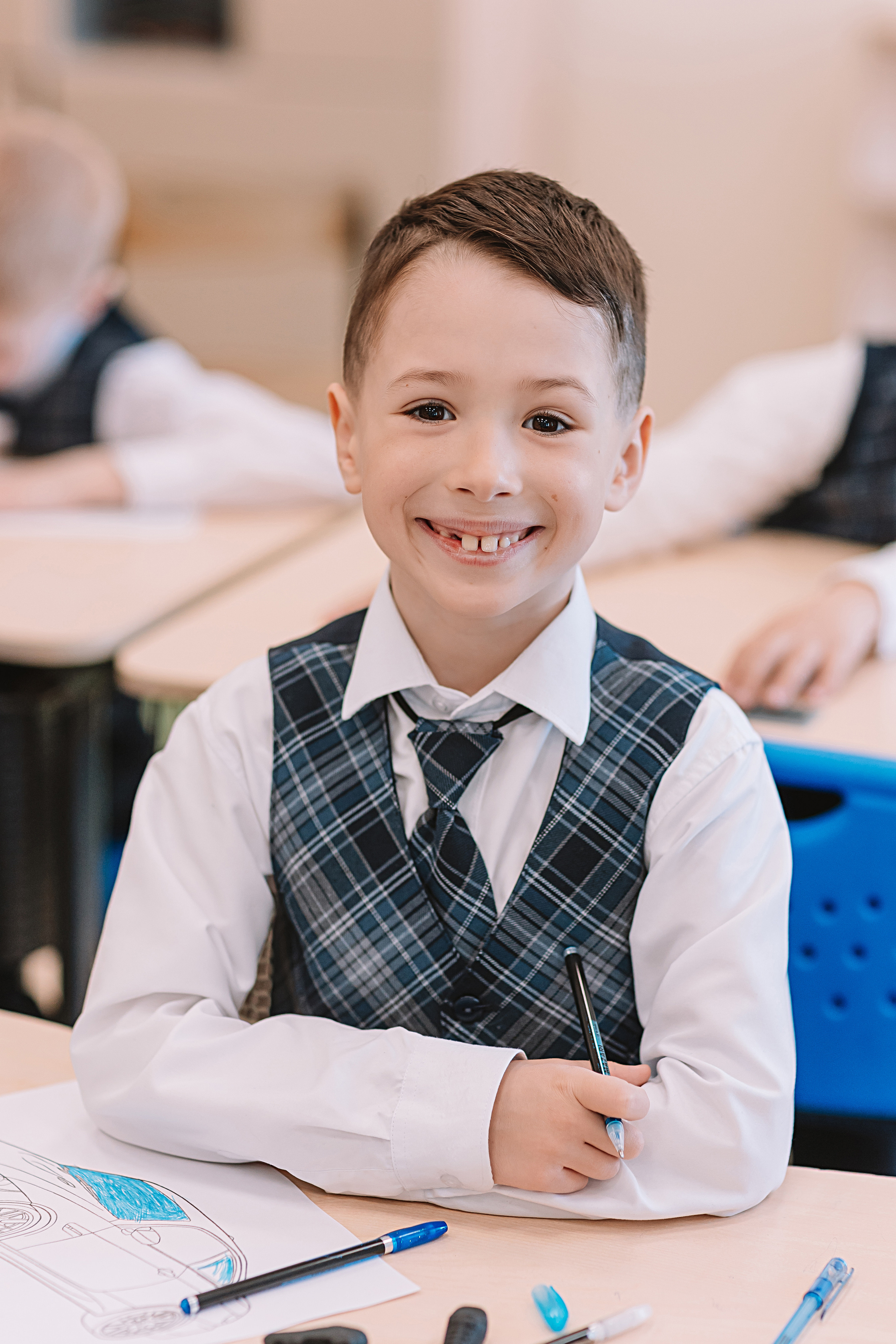 1 класс в кабинете. Семейный фотограф Тюмень, фотограф на роды Салмина Мария