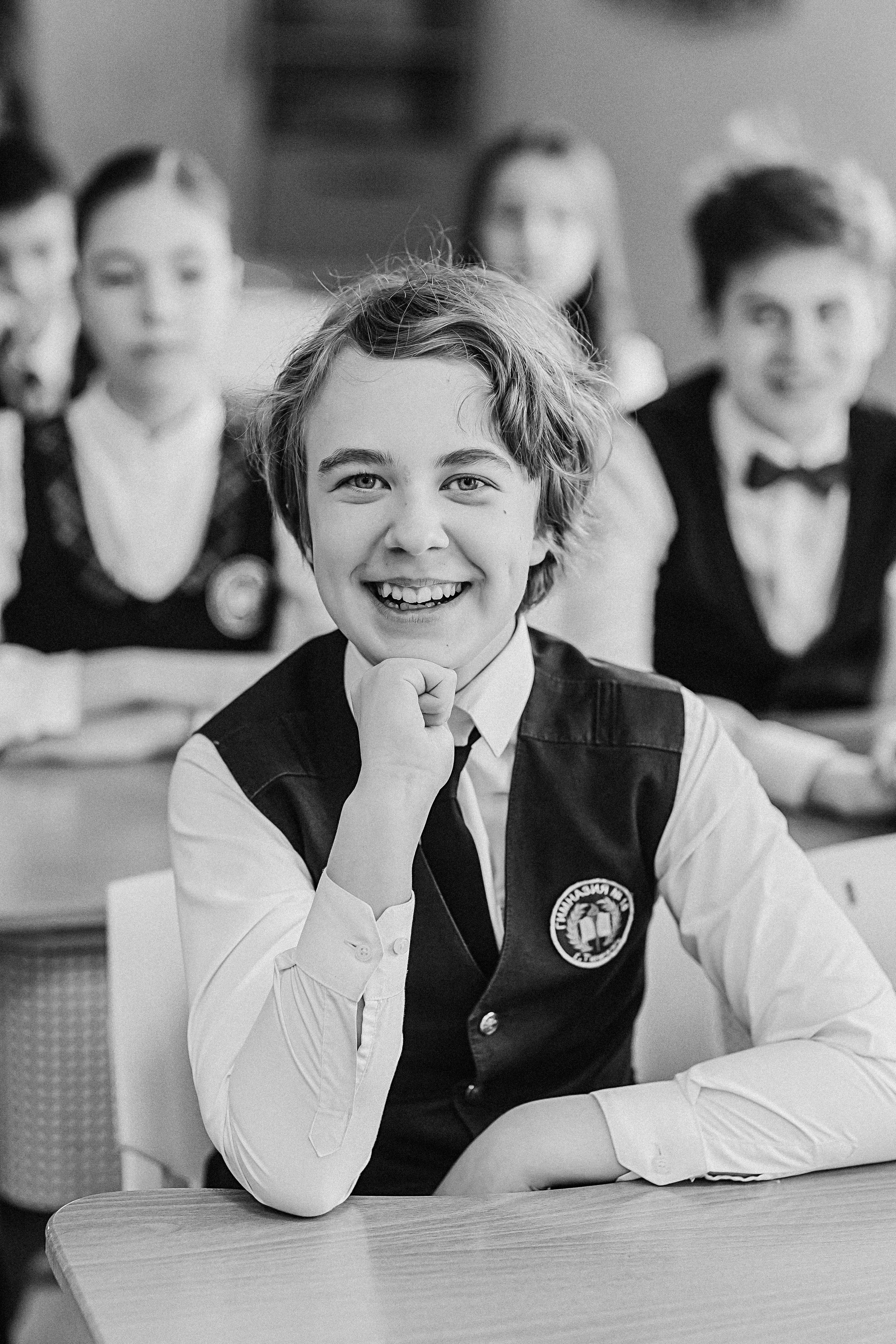 7 класс в кабинете. Семейный фотограф Тюмень, фотограф на роды Салмина Мария