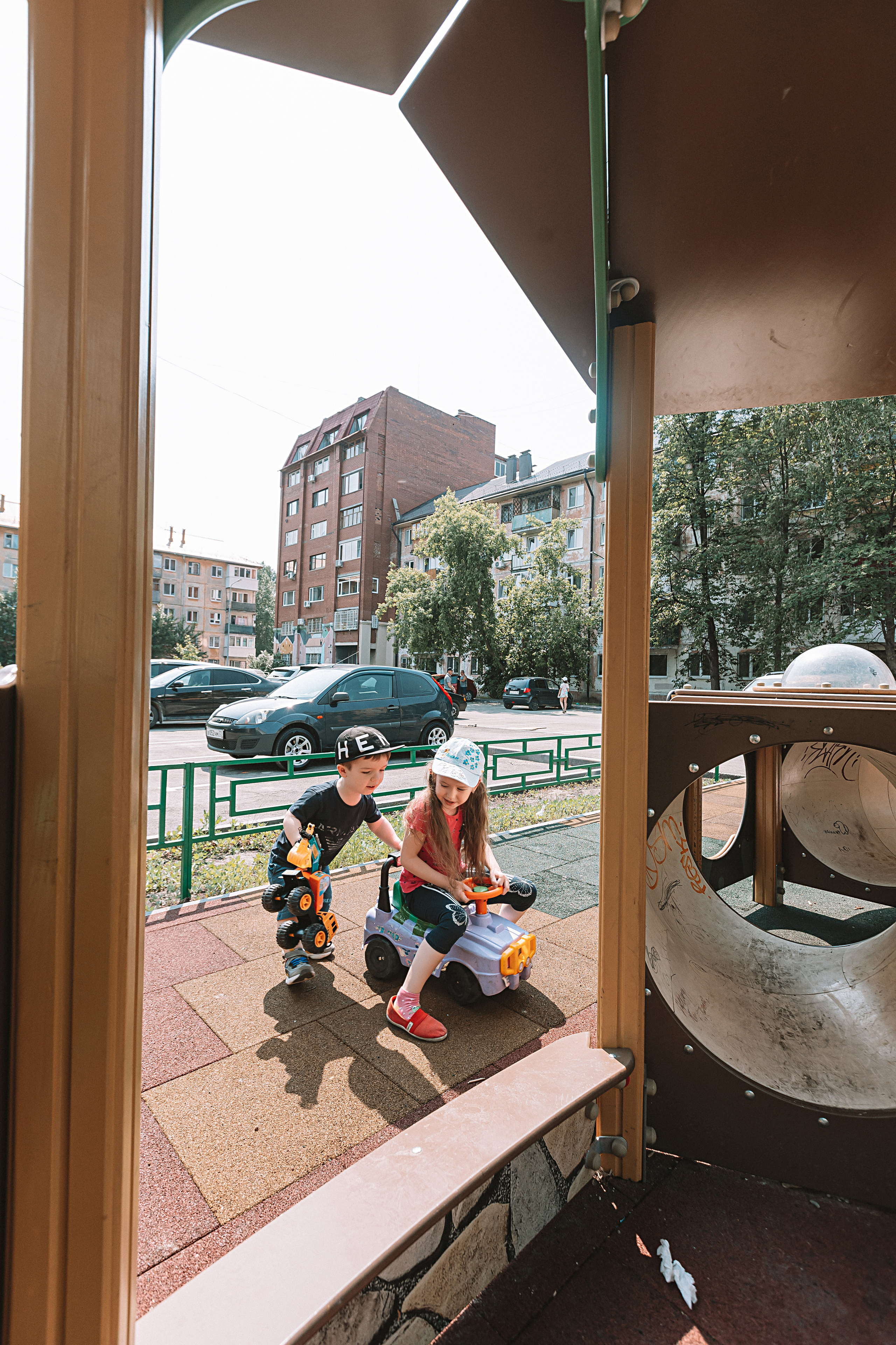 Один день в саду (частный). Семейный фотограф Тюмень, фотограф на роды Салмина Мария