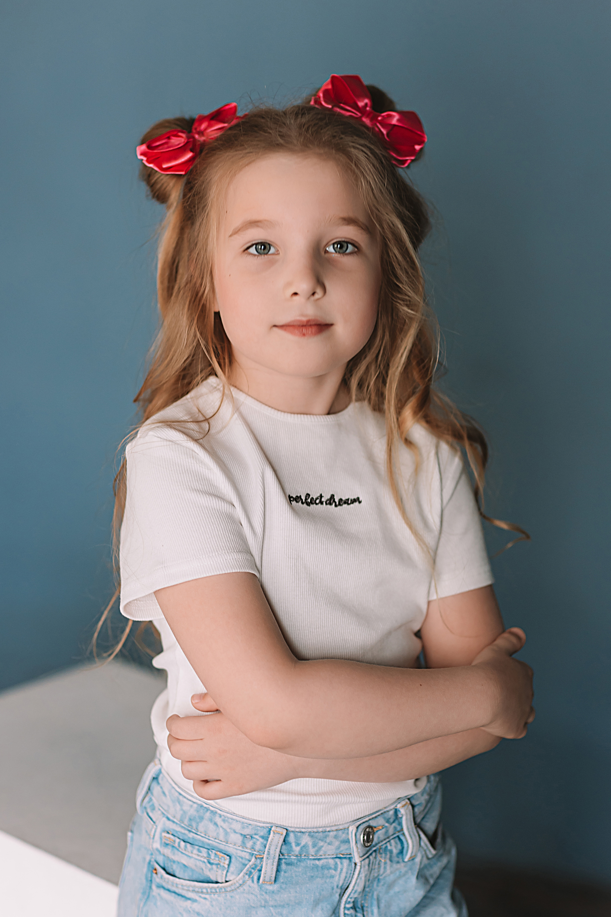 Садик в фотостудии. Семейный фотограф Тюмень, фотограф на роды Салмина Мария