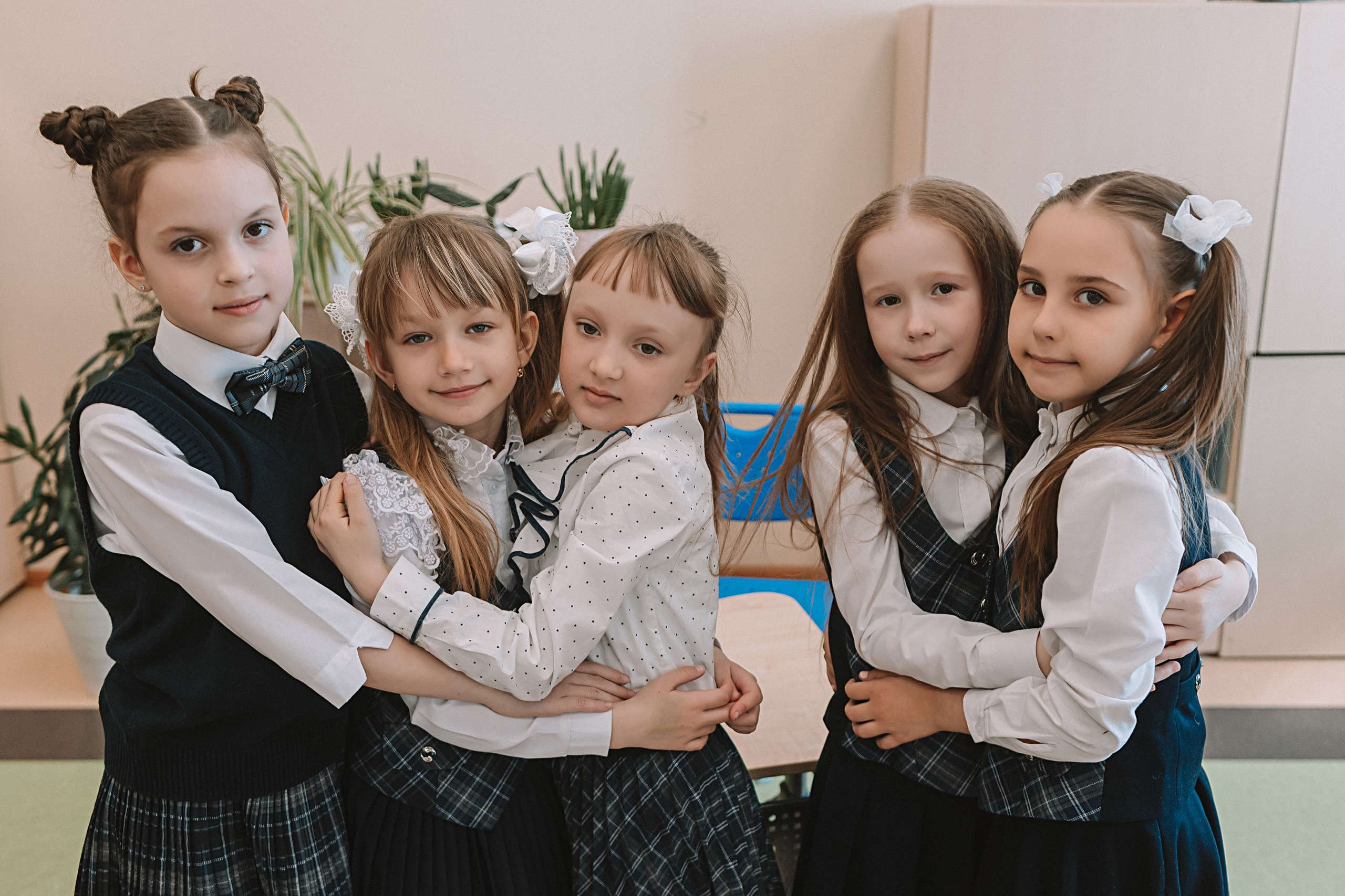 1 класс в кабинете. Семейный фотограф Тюмень, фотограф на роды Салмина Мария