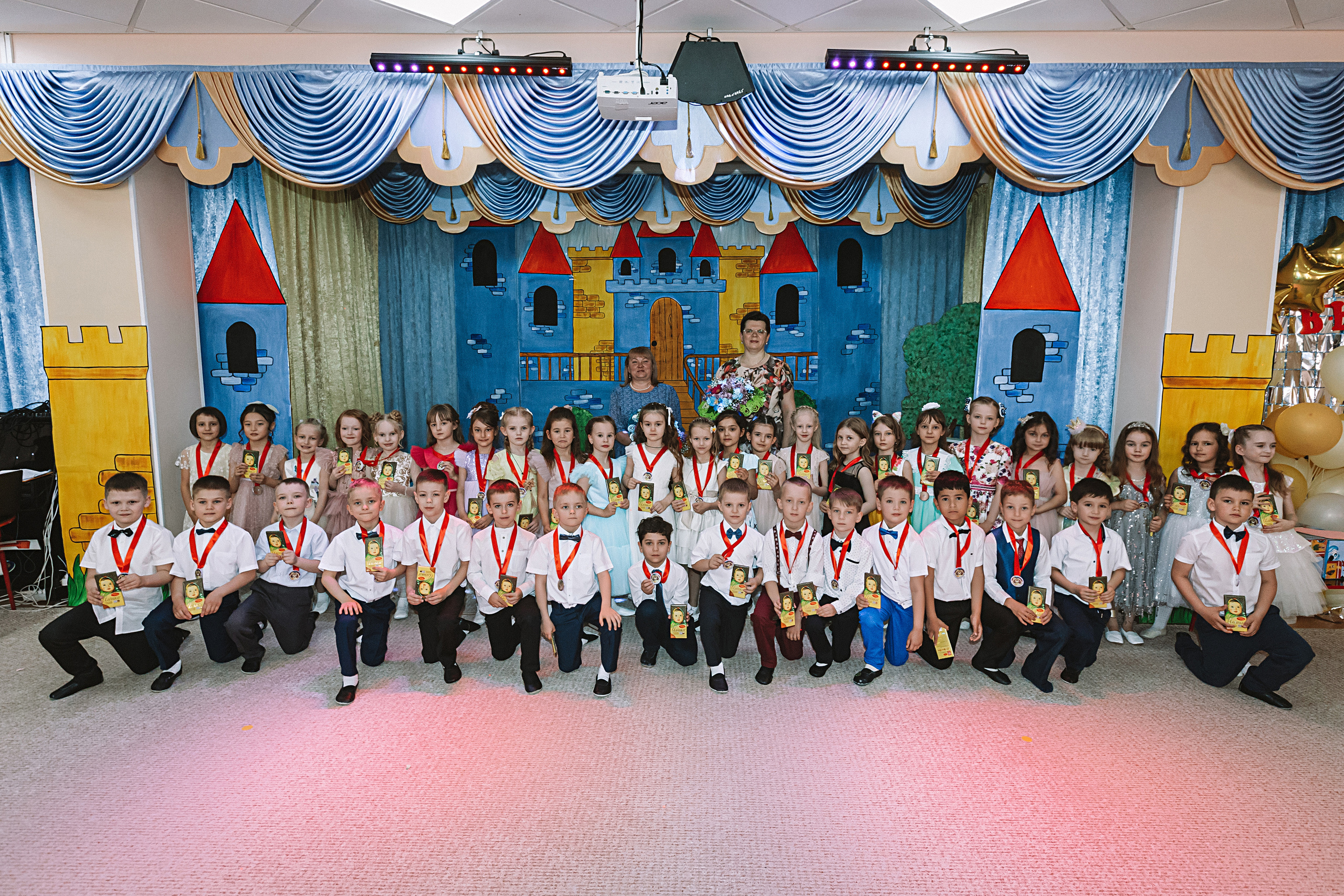 Выпускной детский сад. Семейный фотограф Тюмень, фотограф на роды Салмина Мария