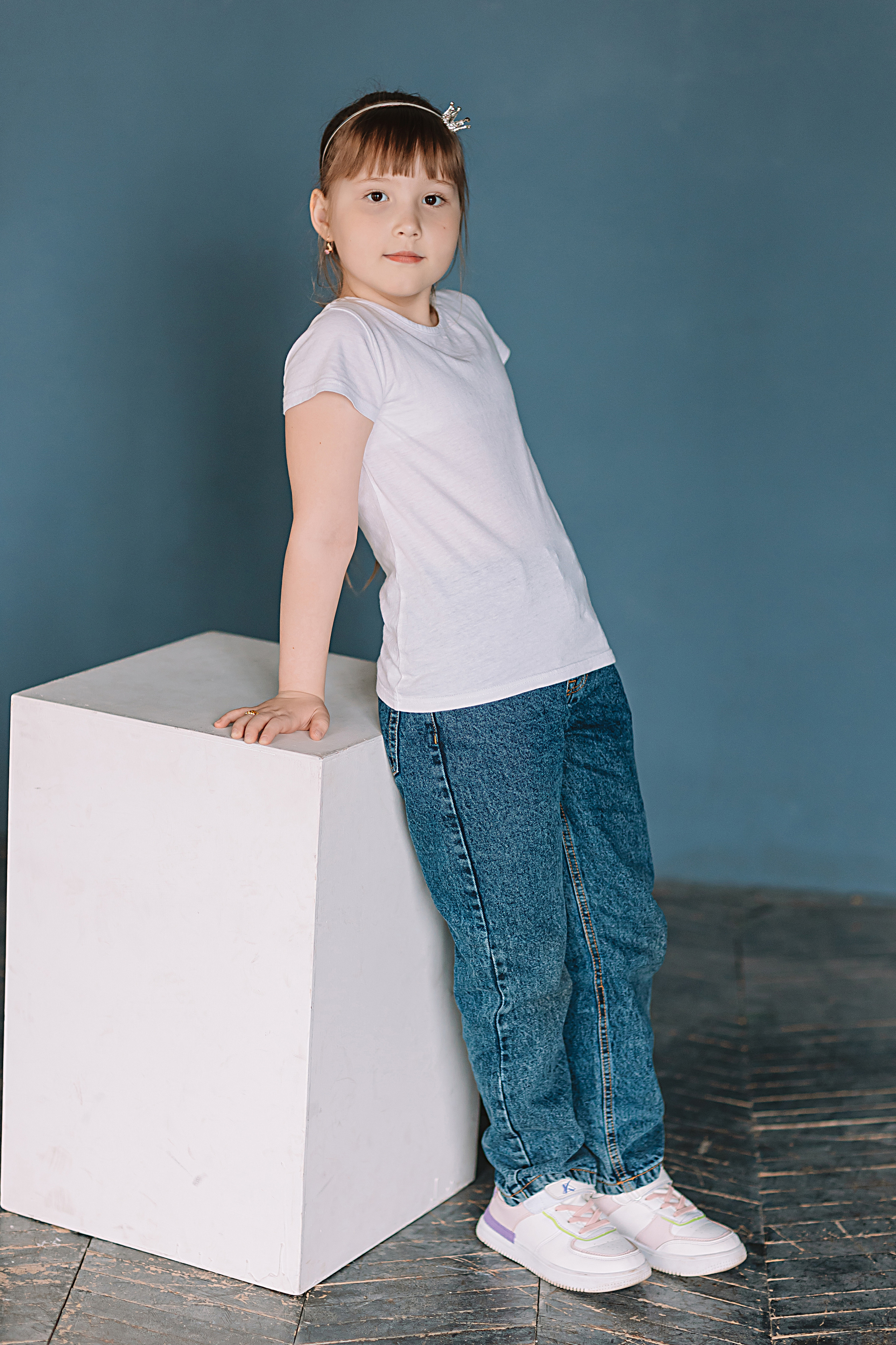 Садик в фотостудии. Семейный фотограф Тюмень, фотограф на роды Салмина Мария