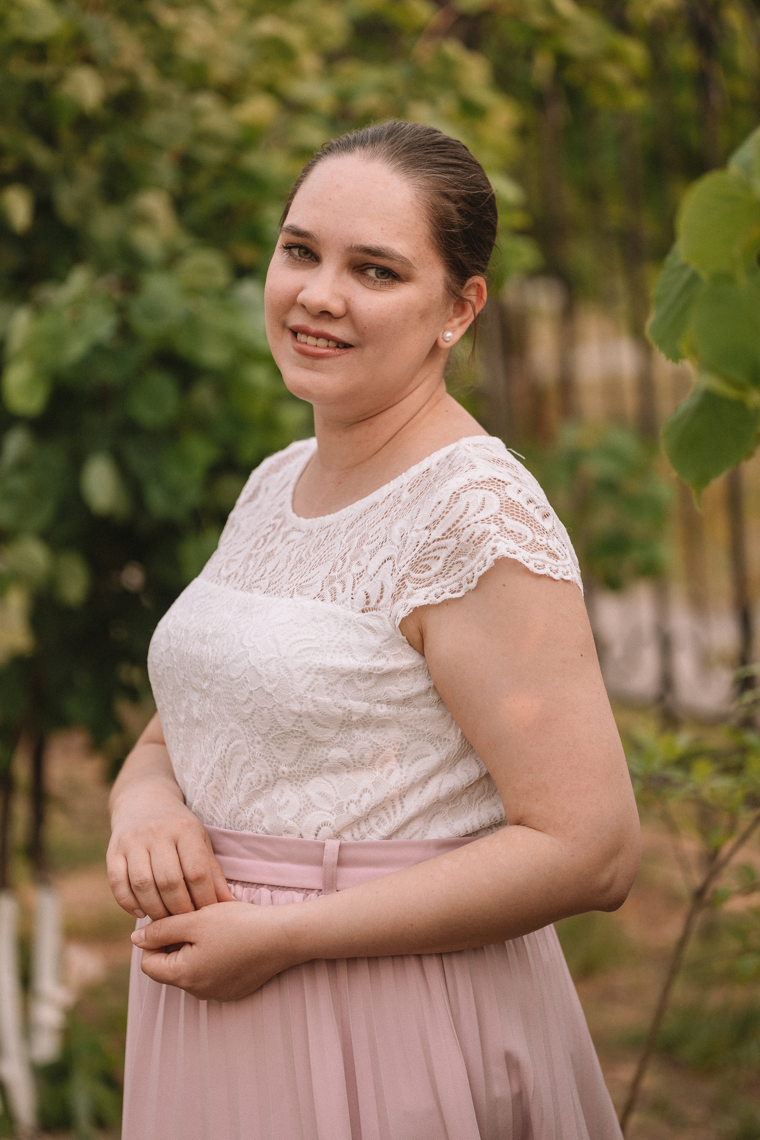 3 класс у школы. Семейный фотограф Тюмень, фотограф на роды Салмина Мария