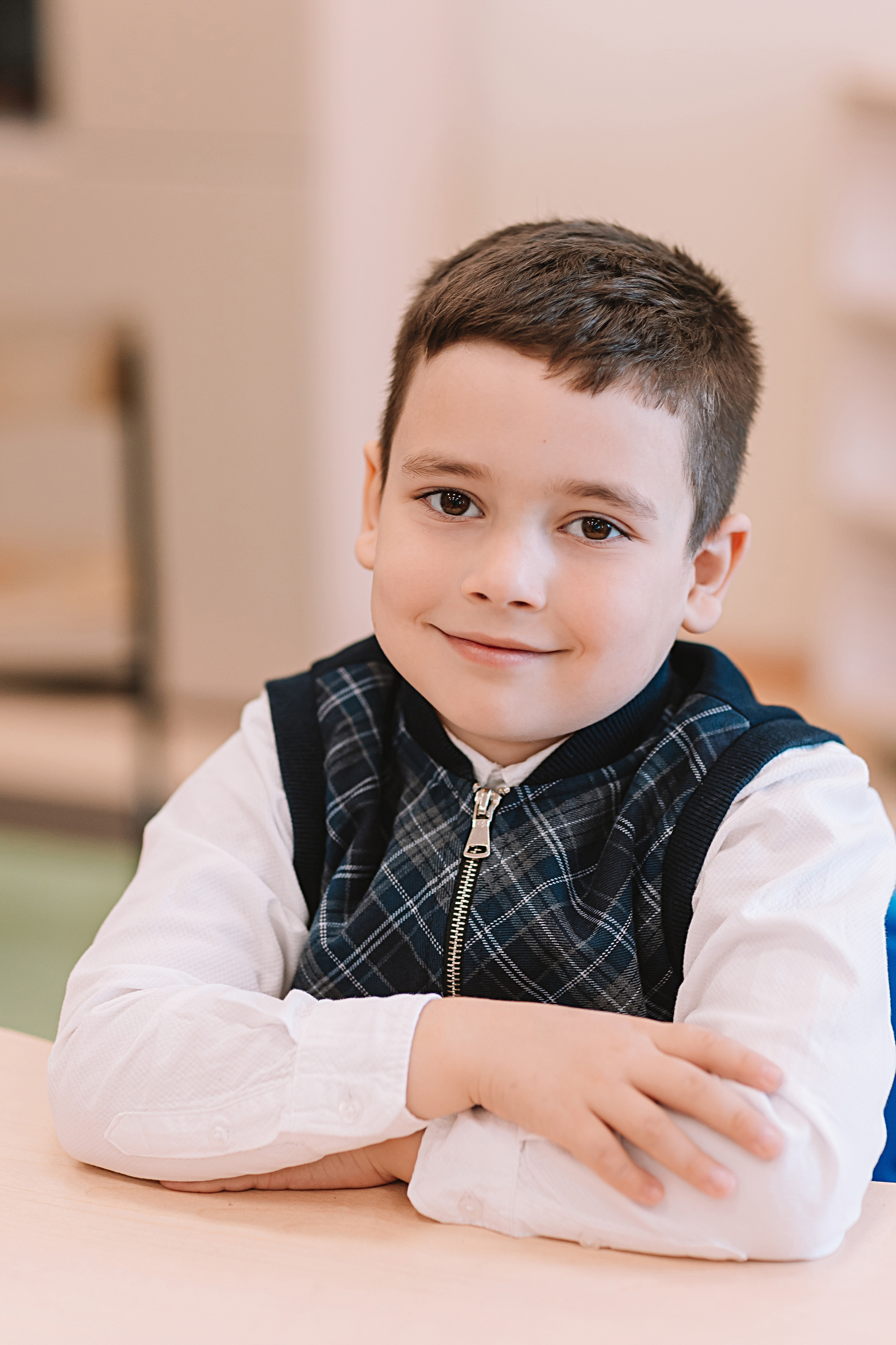 1 класс в кабинете. Семейный фотограф Тюмень, фотограф на роды Салмина Мария