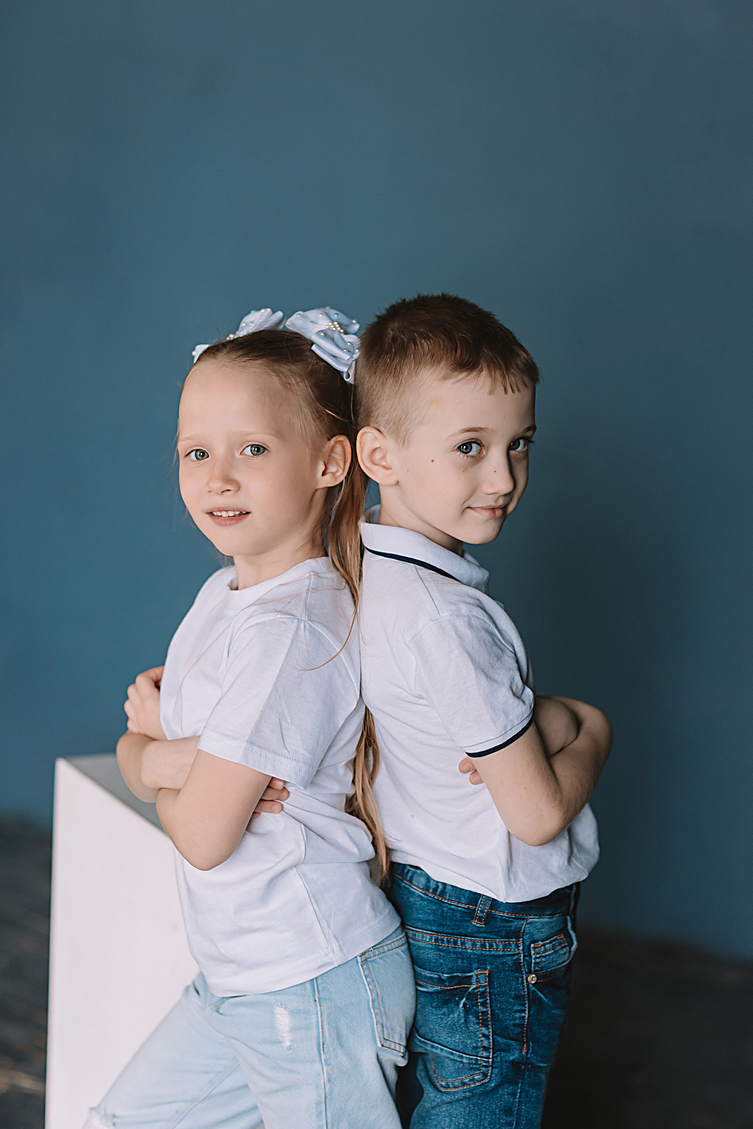 Садик в фотостудии. Семейный фотограф Тюмень, фотограф на роды Салмина Мария