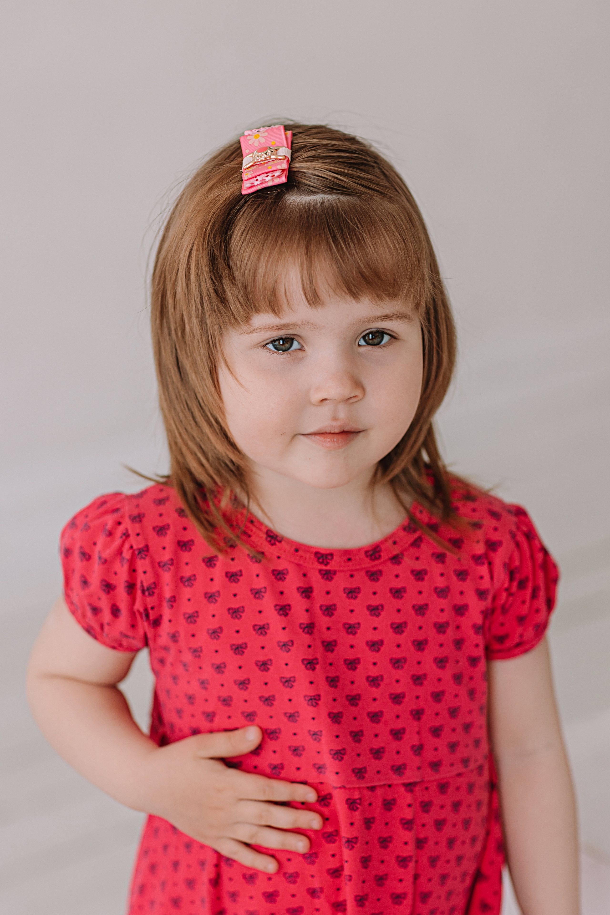 Младшая группа садика в студии. Семейный фотограф Тюмень, фотограф на роды Салмина Мария