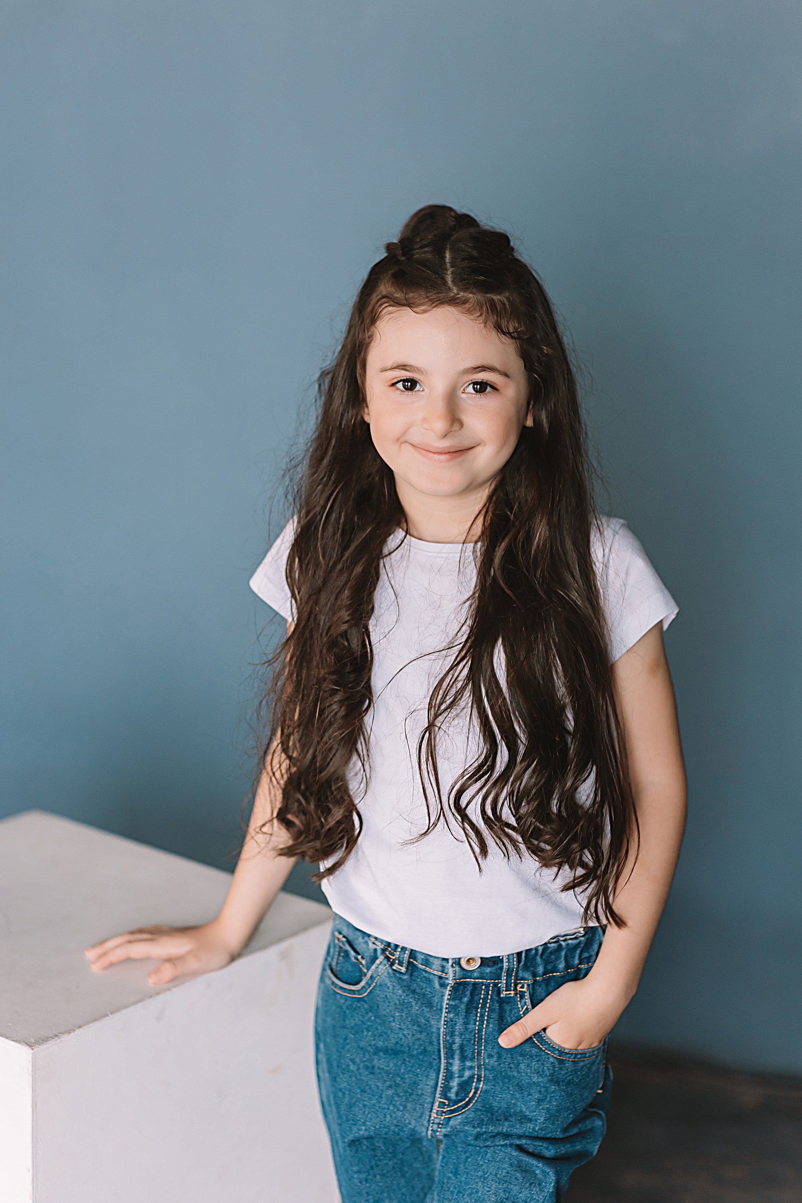 Садик в фотостудии. Семейный фотограф Тюмень, фотограф на роды Салмина Мария