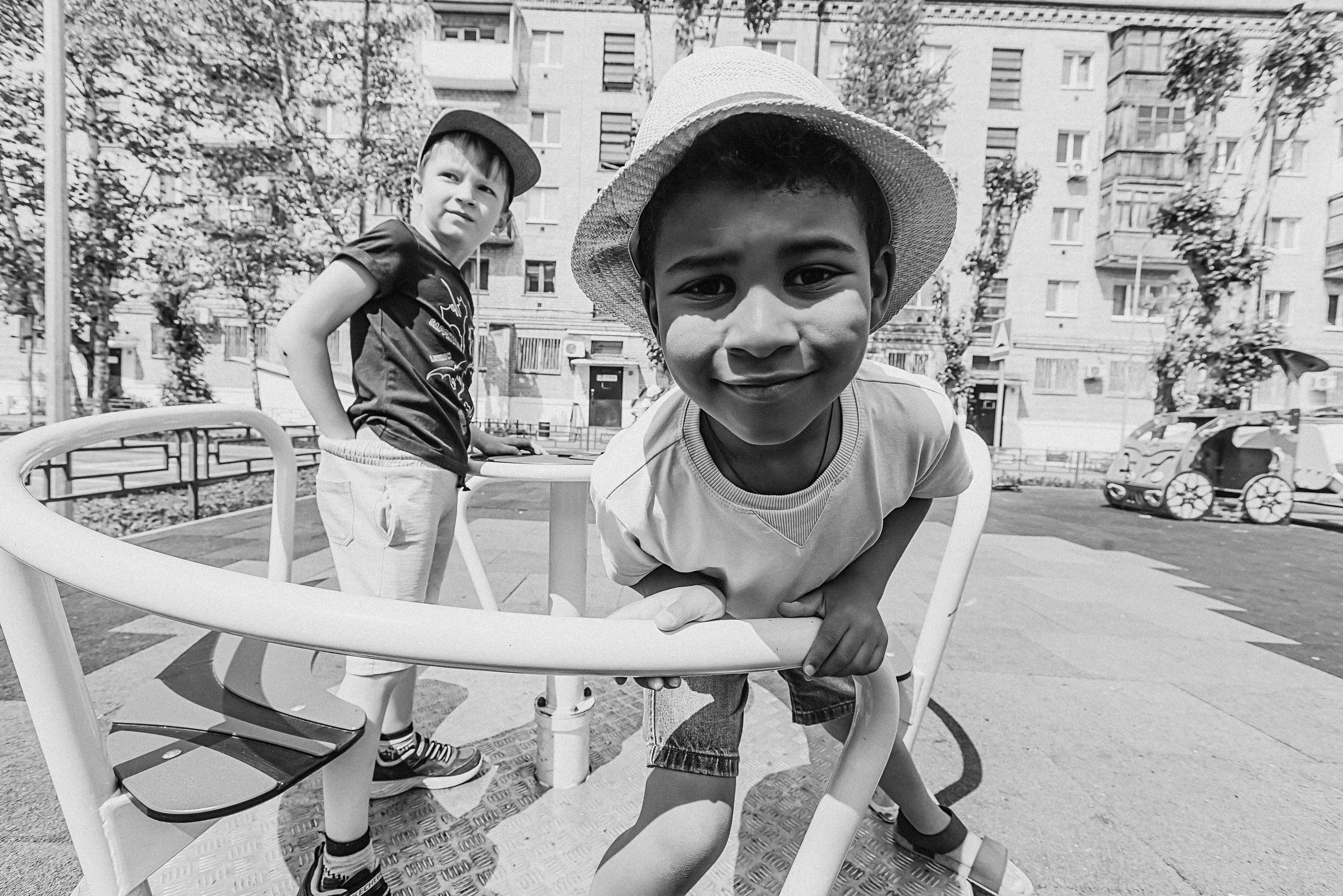 Один день в саду (частный). Семейный фотограф Тюмень, фотограф на роды Салмина Мария