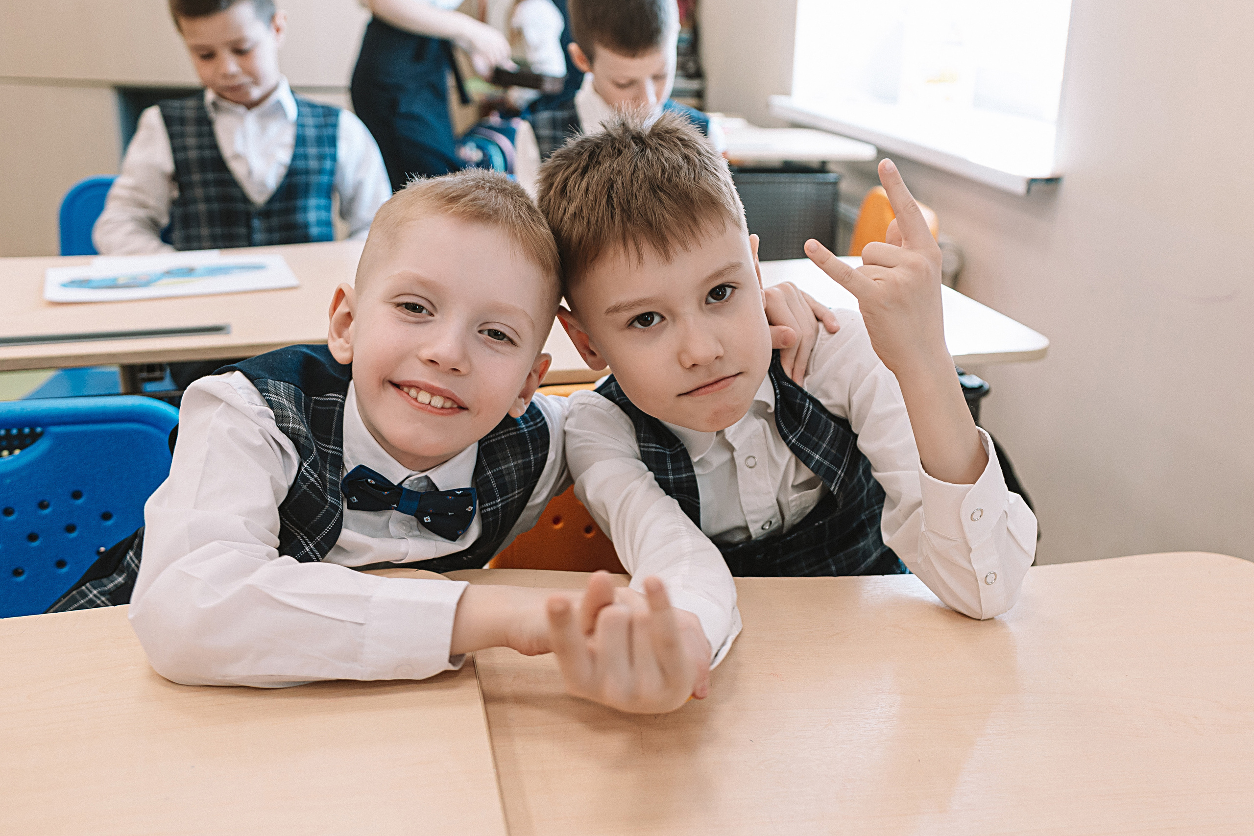 1 класс в кабинете. Семейный фотограф Тюмень, фотограф на роды Салмина Мария