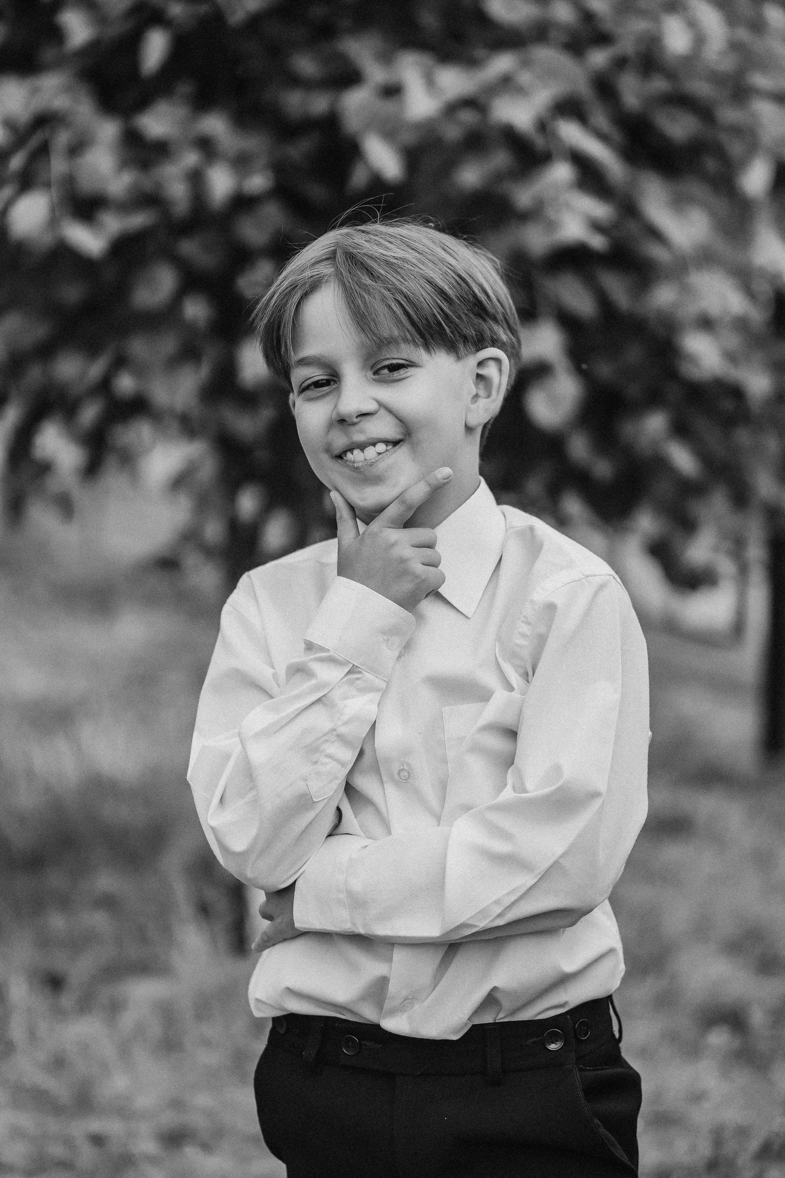 3 класс у школы. Семейный фотограф Тюмень, фотограф на роды Салмина Мария