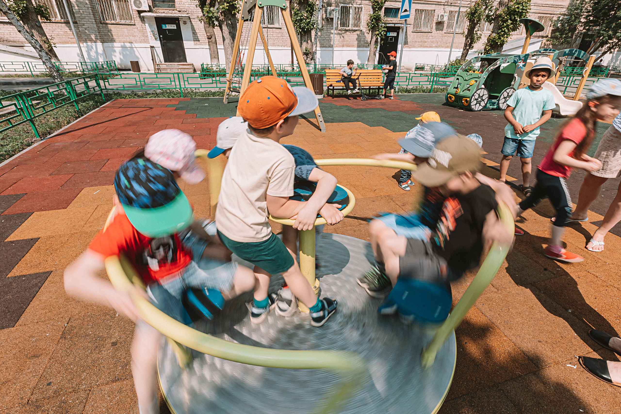 Один день в саду (частный). Семейный фотограф Тюмень, фотограф на роды Салмина Мария
