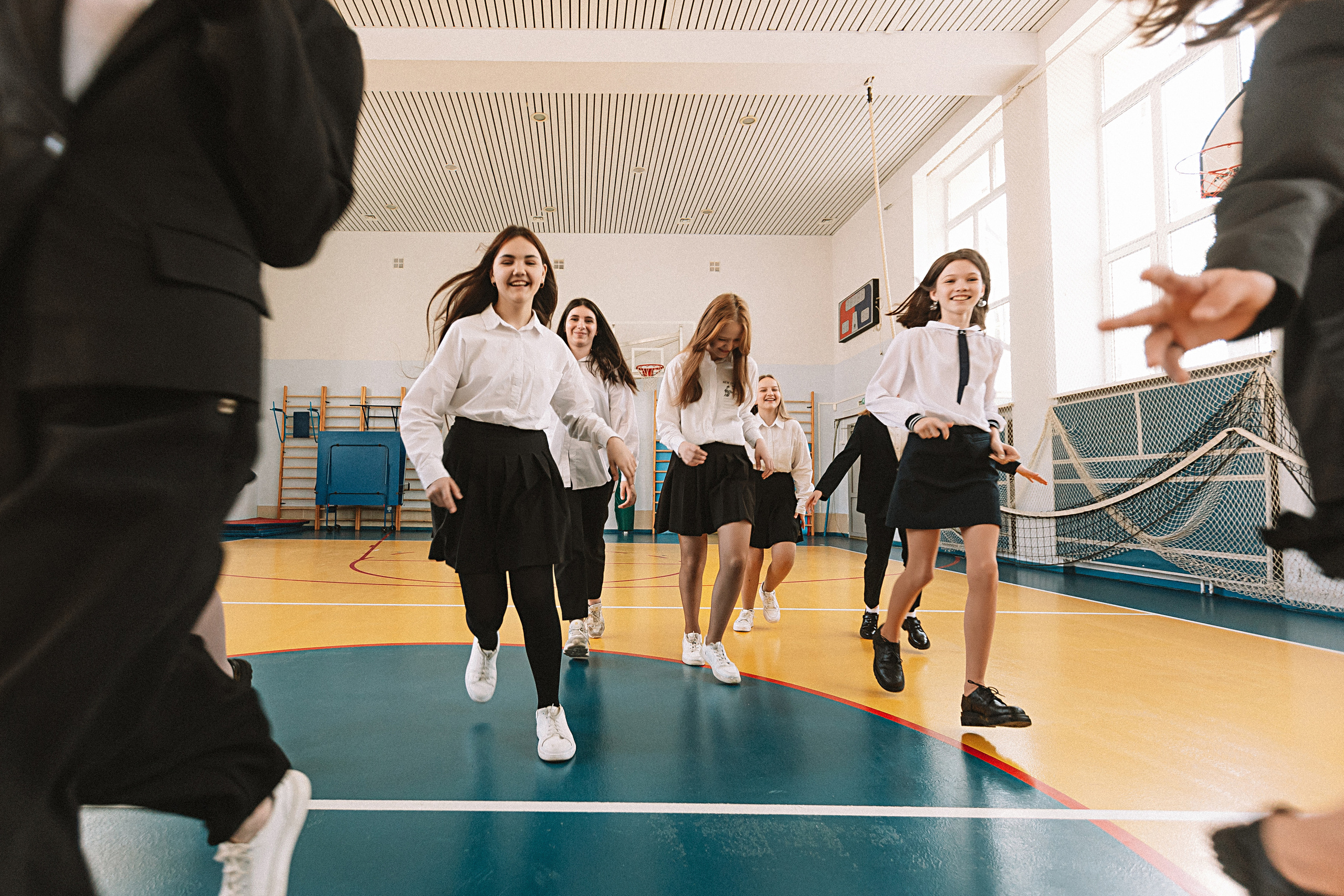 7 класс в стенах школы. Семейный фотограф Тюмень, фотограф на роды Салмина Мария