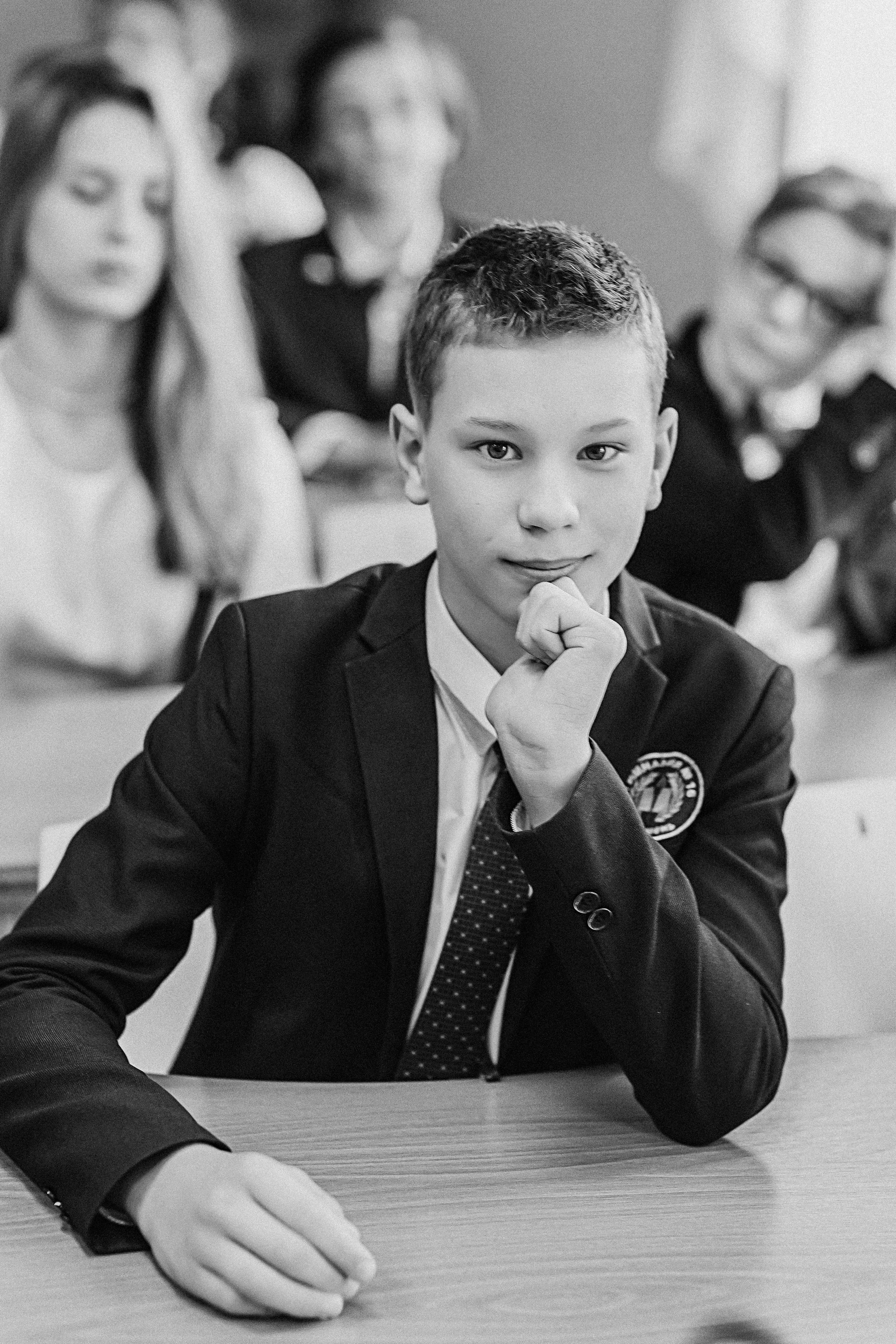 7 класс в кабинете. Семейный фотограф Тюмень, фотограф на роды Салмина Мария